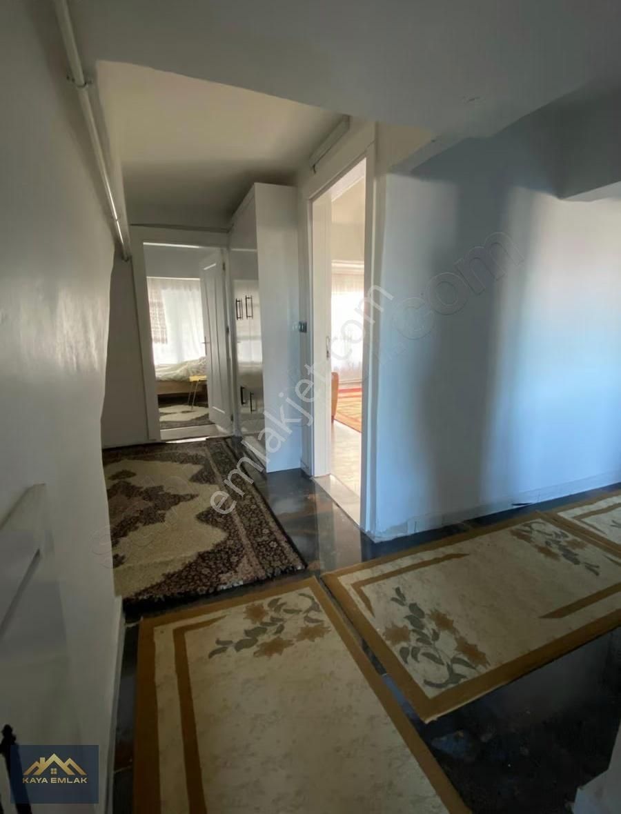 Güneş Mahallesinde Yüksek Giriş 2+1 Kattan Bölme - Görsel 8