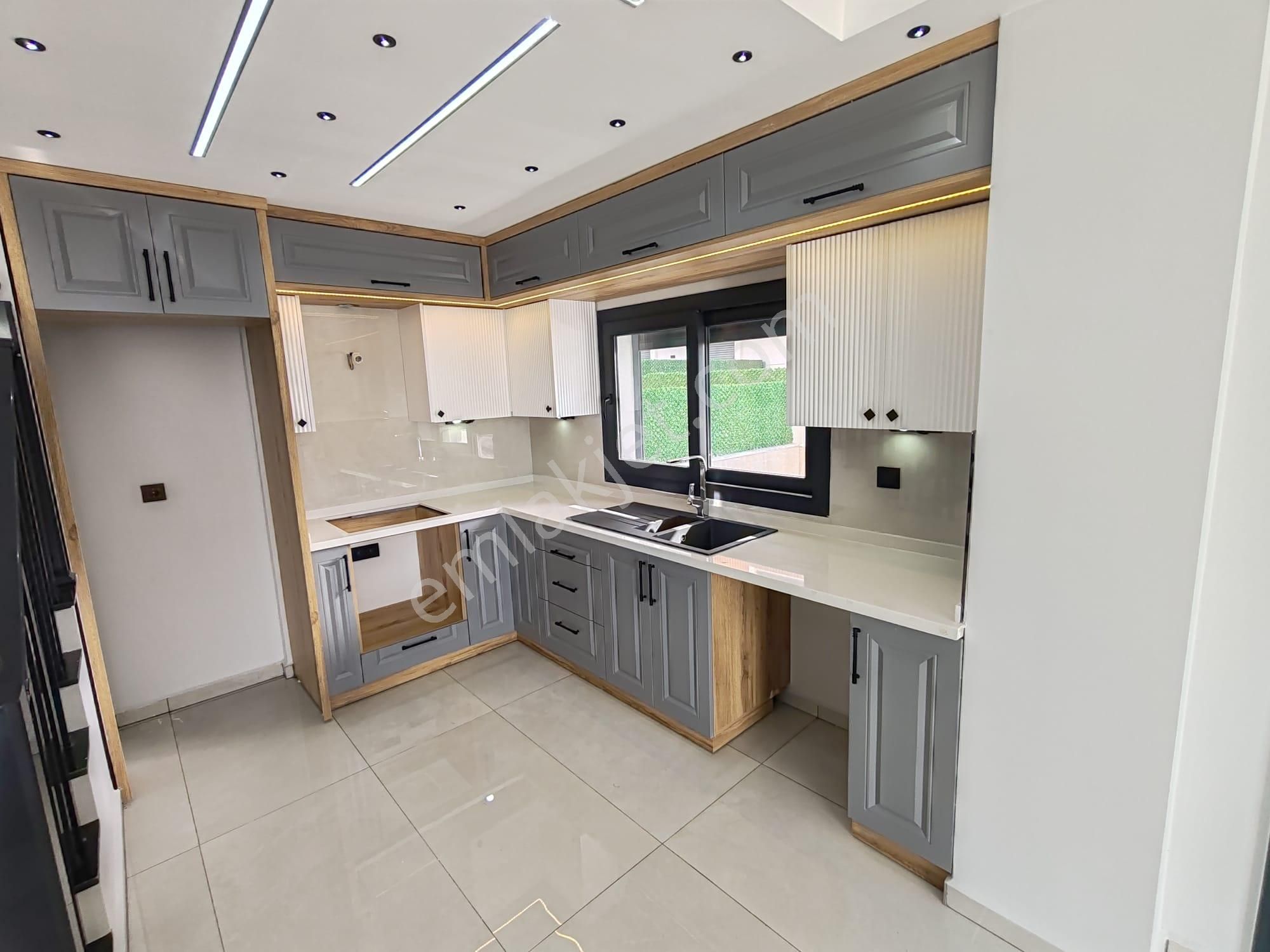 Didim'de Lüks 3+1 Havuzlu Villa - Görsel 9