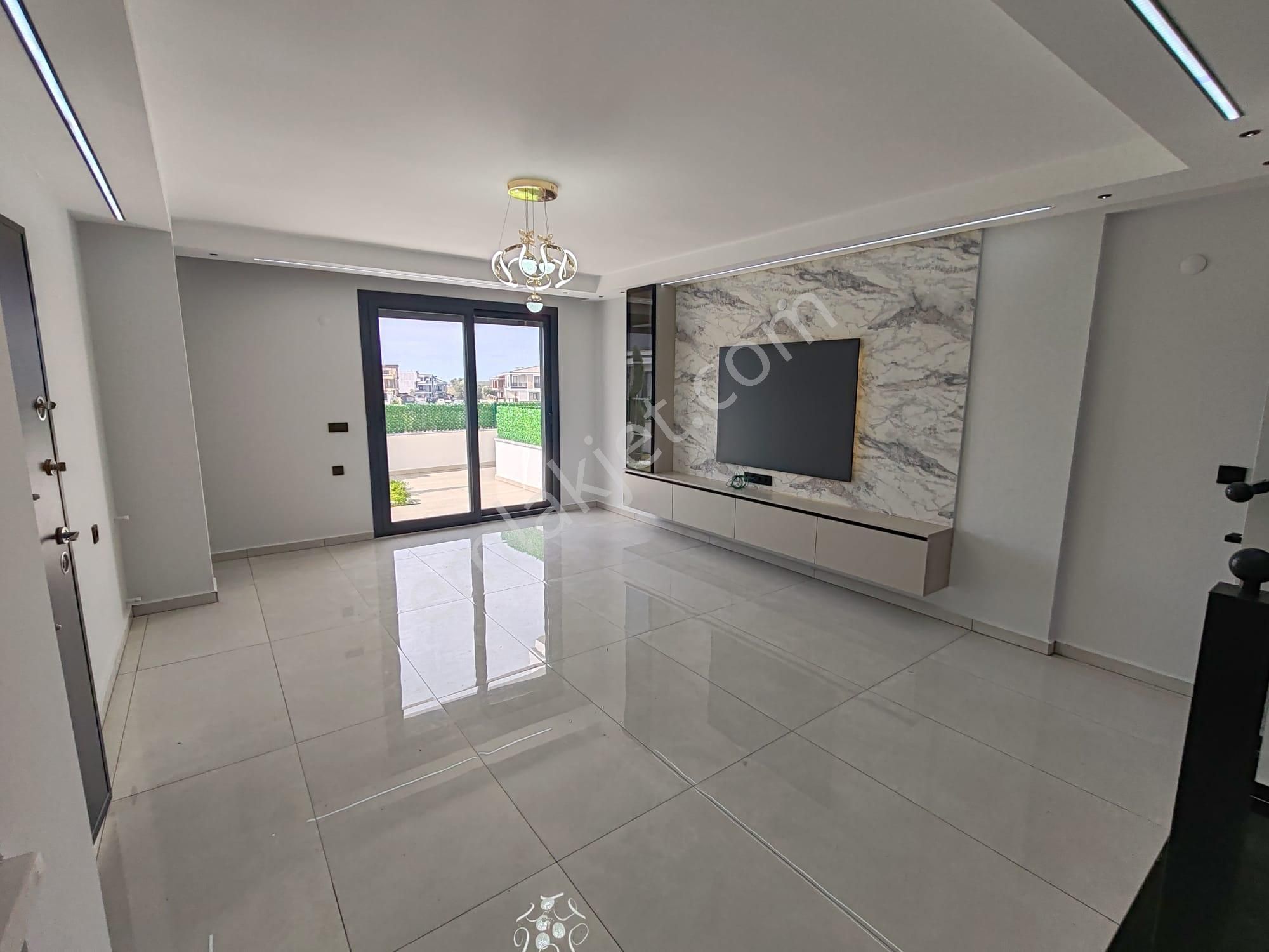 Didim'de Lüks 3+1 Havuzlu Villa - Görsel 10