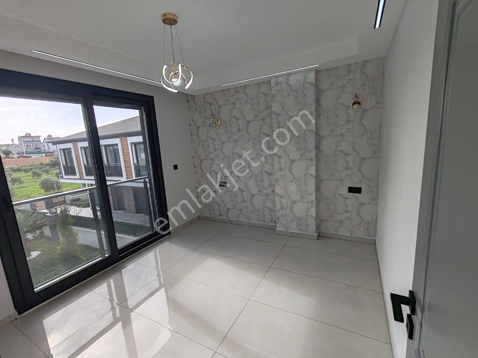 Didim'de Lüks 3+1 Havuzlu Villa - Görsel 13