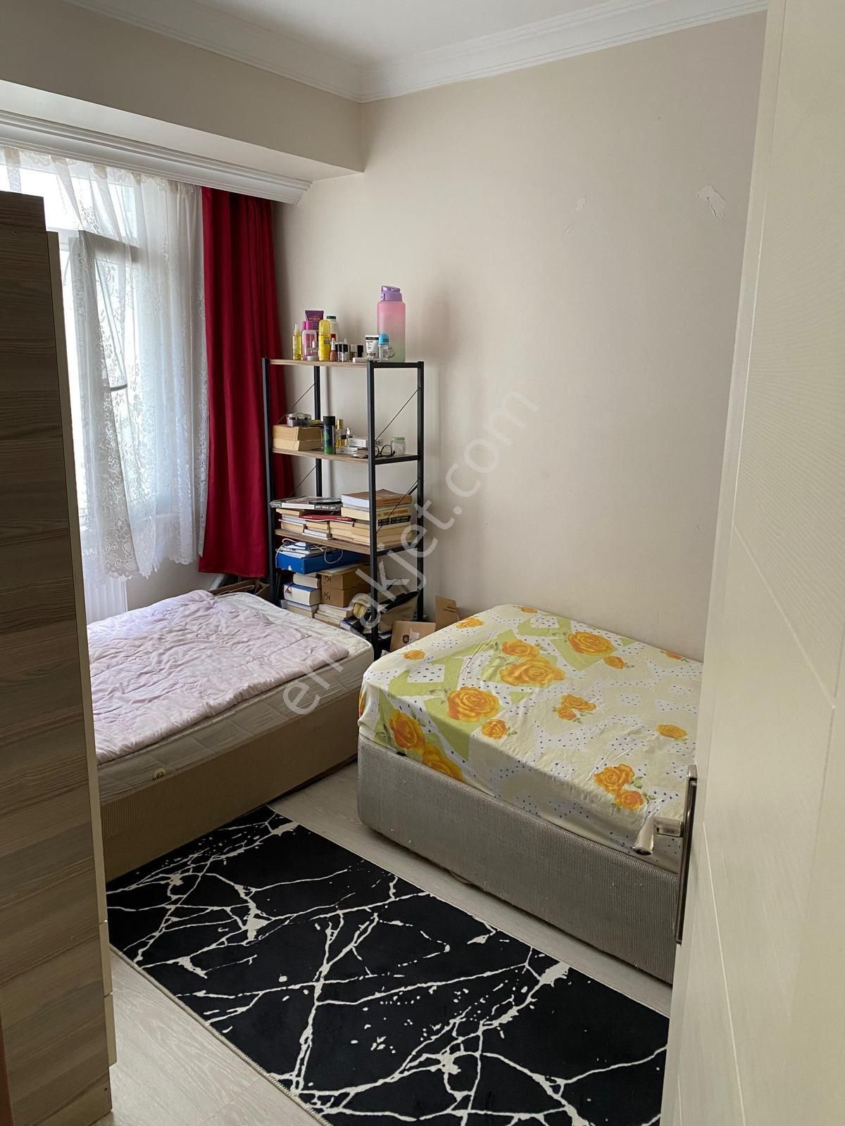 Uydukent Emlaktan Satılık 1+1/erenler