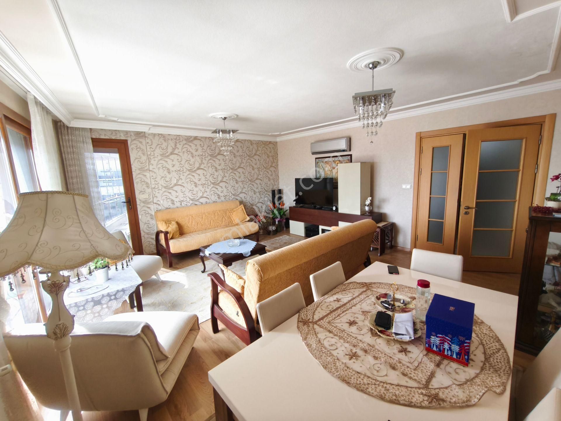 Lüks Eşyalı Oldukça Ferah Geniş 3 Cepheli140m2 2+1 Kiralık Daire - Görsel 5