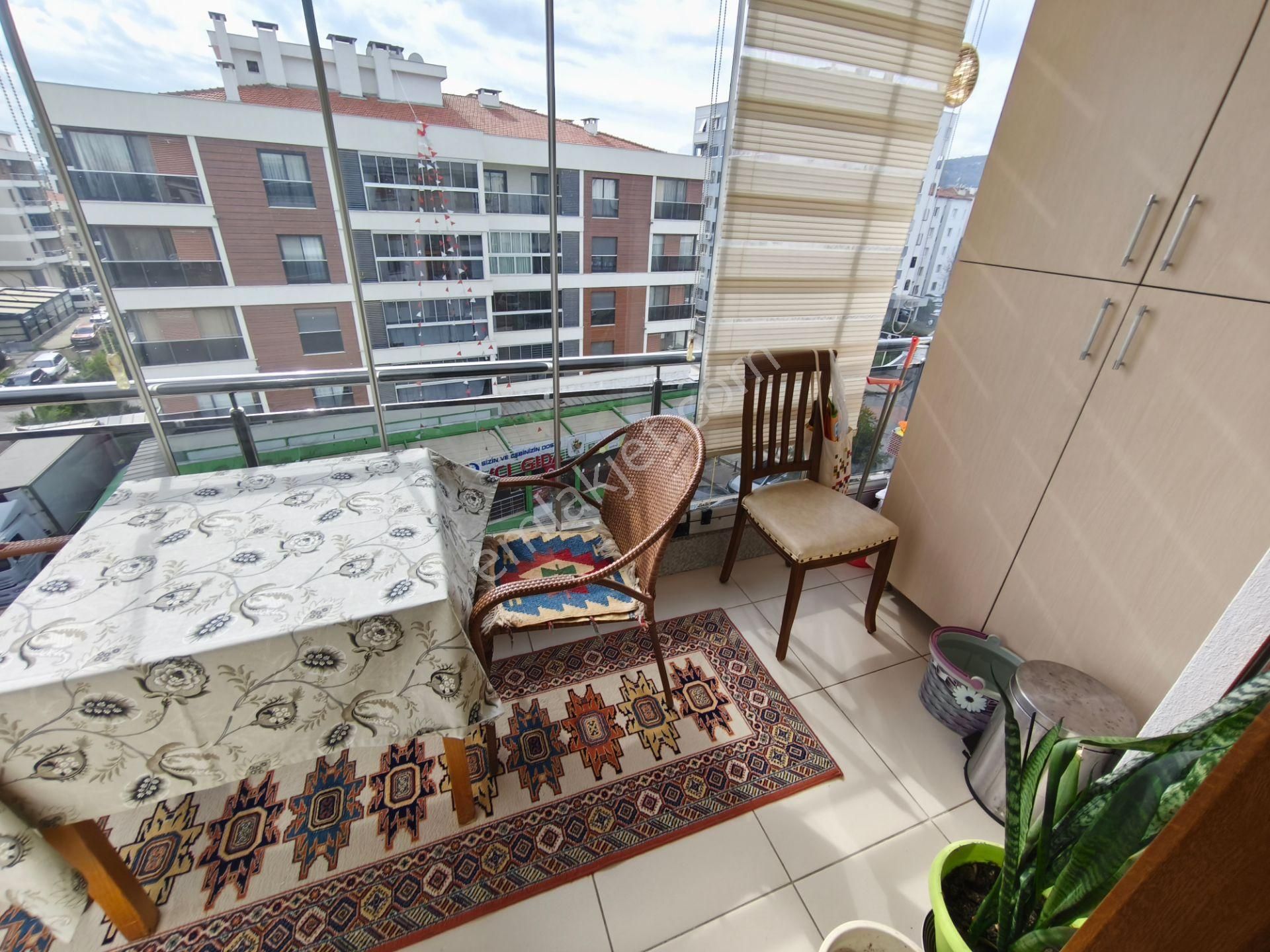 Lüks Eşyalı Oldukça Ferah Geniş 3 Cepheli140m2 2+1 Kiralık Daire - Görsel 34