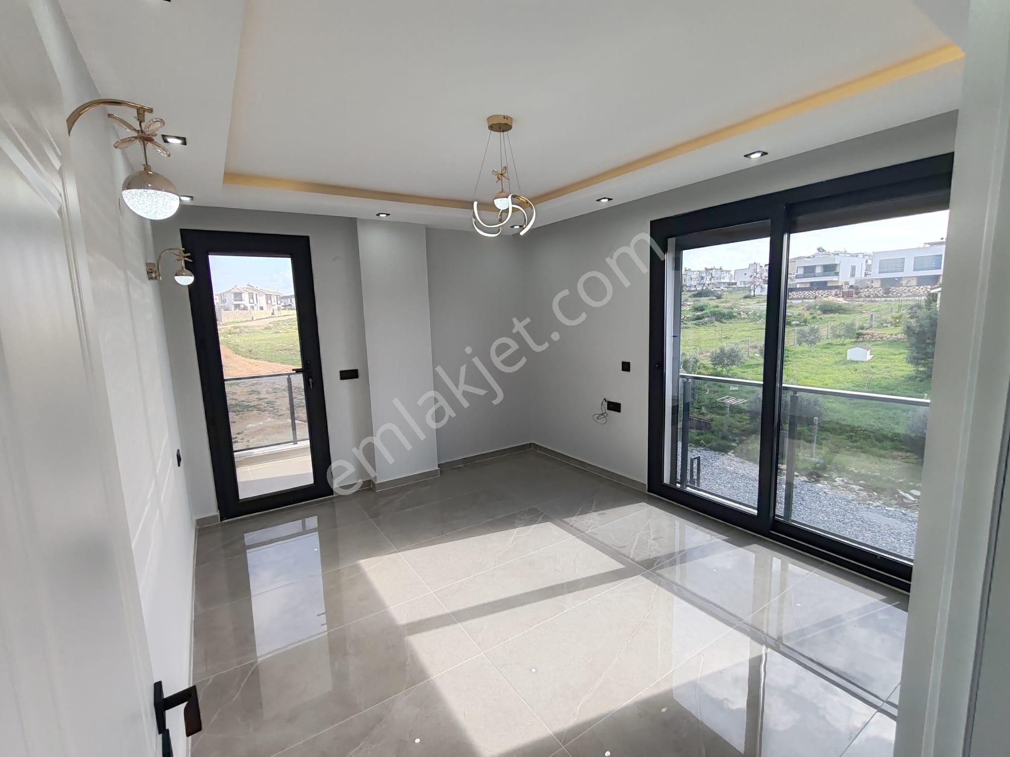 Didim'de Önü Zeytinlik 3+1 Villa - Görsel 11