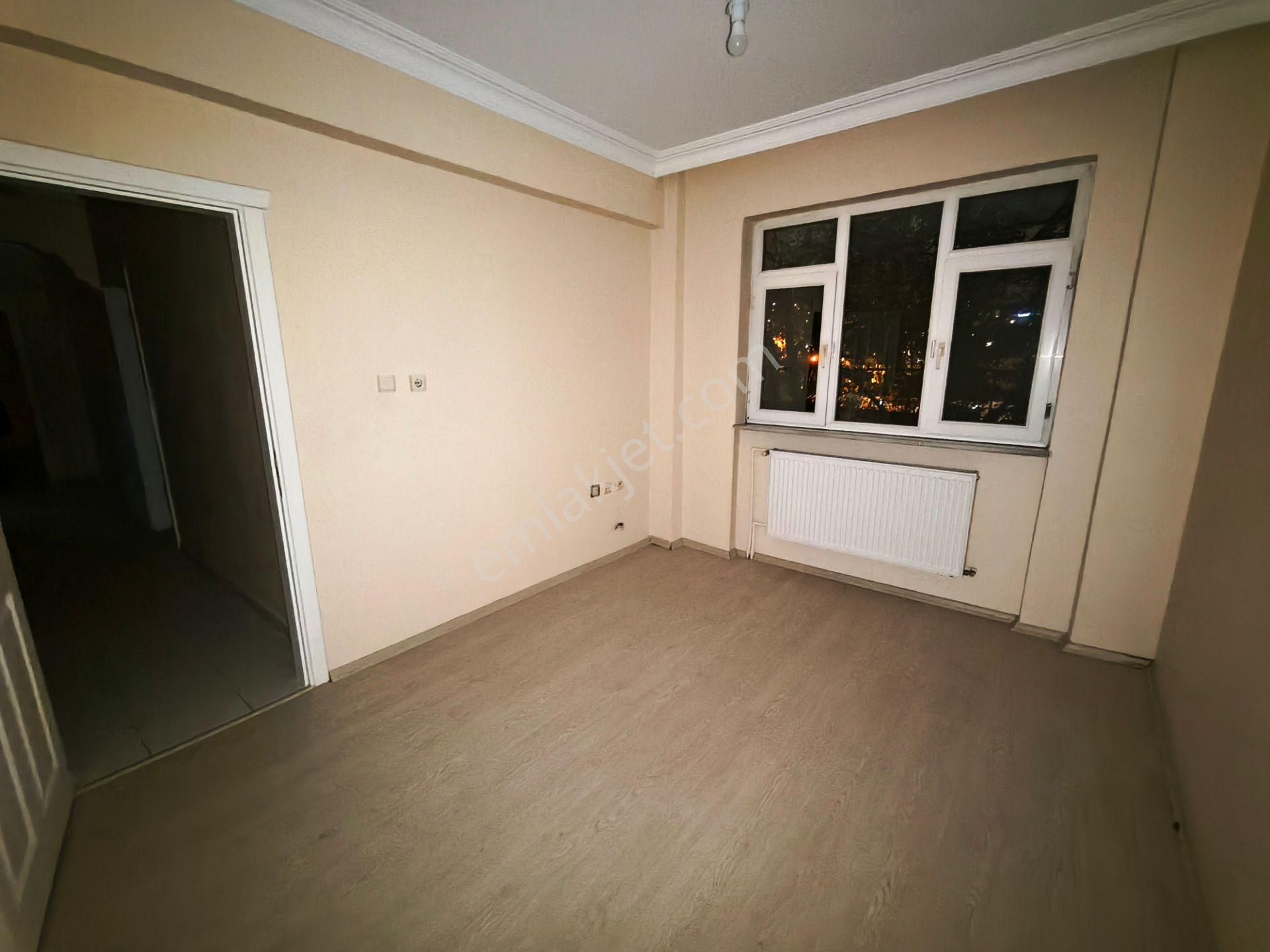 Eyüp İslambey Mh. 3+1 / 120m2 / Bakımlı , Bahçeli , Kombili , Aileye - Görsel 7