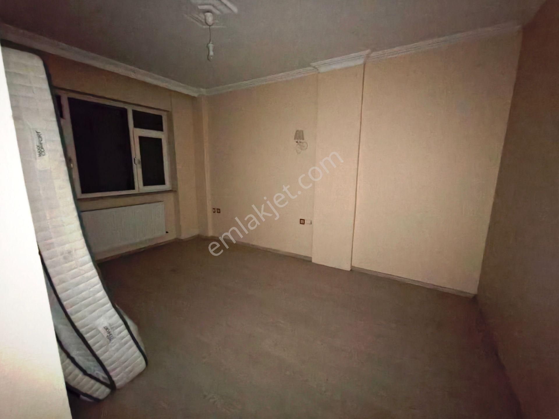 Eyüp İslambey Mh. 3+1 / 120m2 / Bakımlı , Bahçeli , Kombili , Aileye - Görsel 3