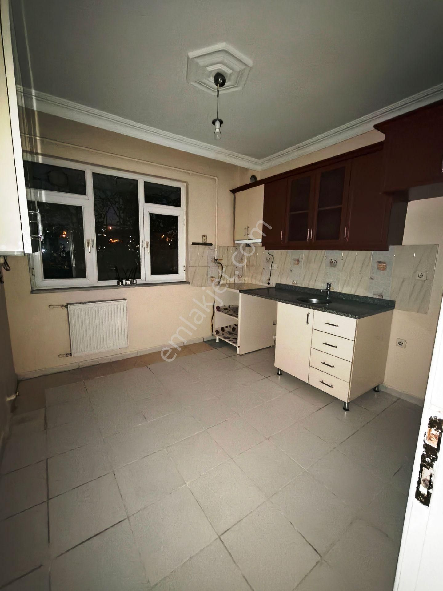 Eyüp İslambey Mh. 3+1 / 120m2 / Bakımlı , Bahçeli , Kombili , Aileye - Görsel 11