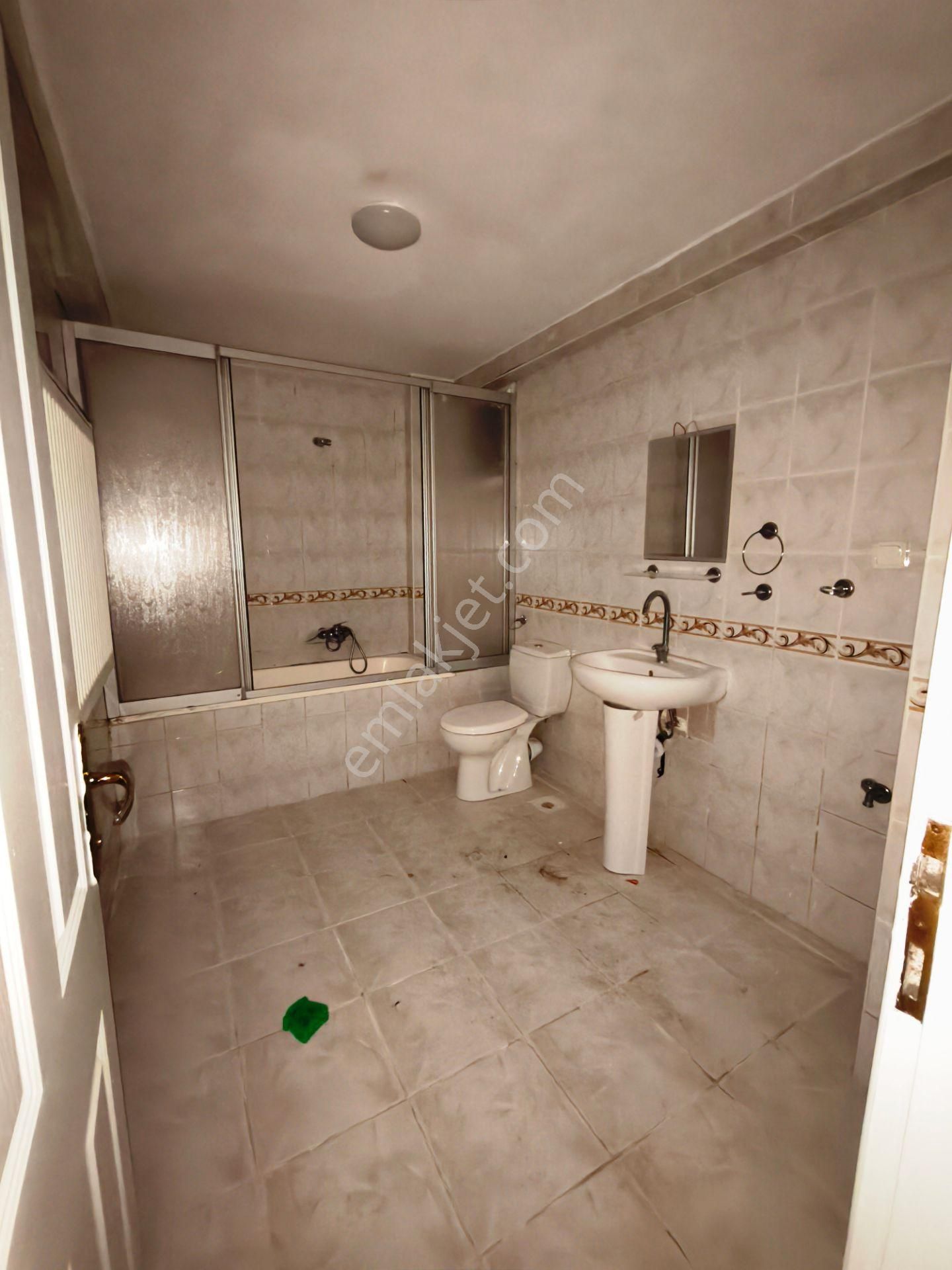 Eyüp İslambey Mh. 3+1 / 120m2 / Bakımlı , Bahçeli , Kombili , Aileye - Görsel 17