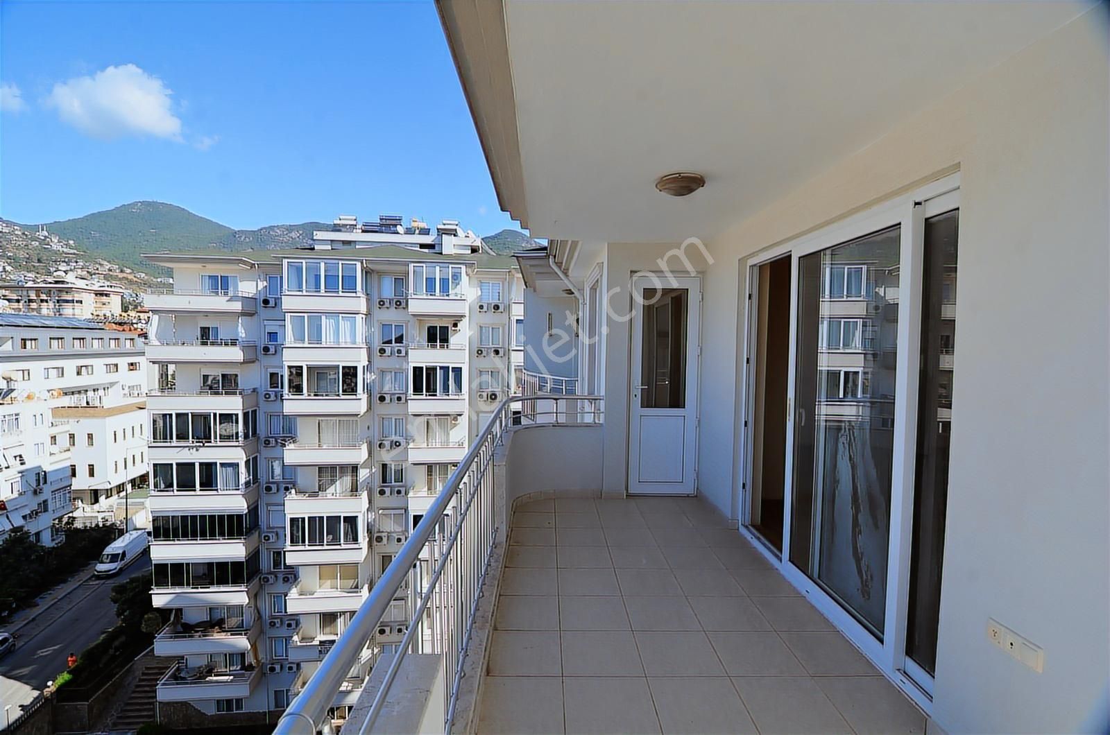 Alanya Galaksi Sitesi'de Satılık 5+1 Çift Daire - Görsel 28