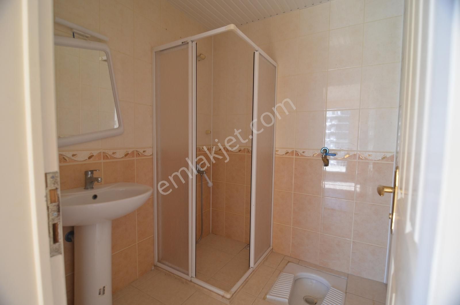 Alanya Galaksi Sitesi'de Satılık 5+1 Çift Daire - Görsel 12