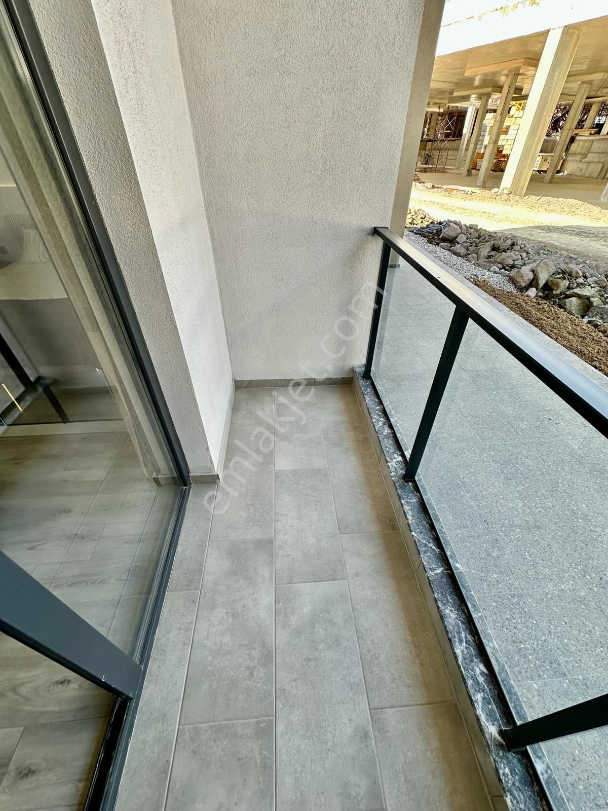 Kalecik Emlak'tan Lüx Site'de Y.ısıtma, Asansörlü 4.kat 2+1 - Görsel 17