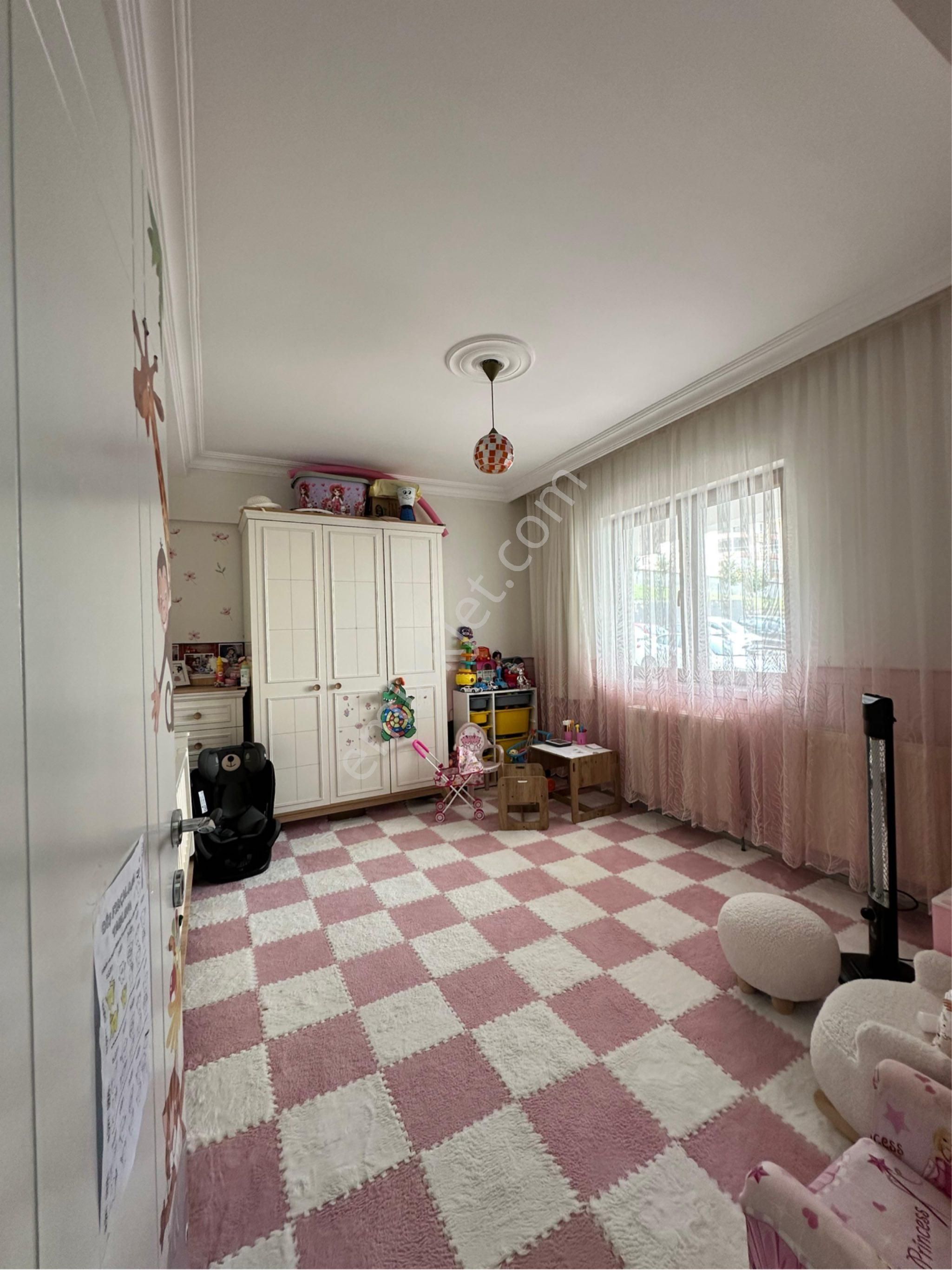 Karapürçek’te Altınkale Sitesi İçerisünde Geniş 2+1 Lüx Daire - Görsel 5