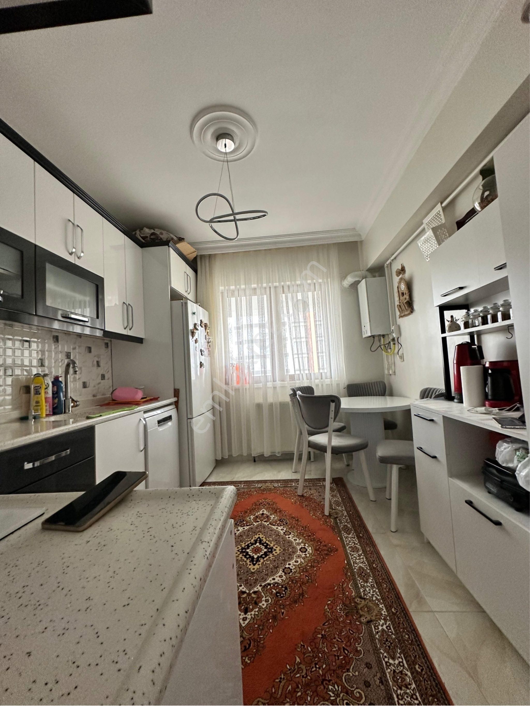 Karapürçek’te Altınkale Sitesi İçerisünde Geniş 2+1 Lüx Daire - Görsel 16