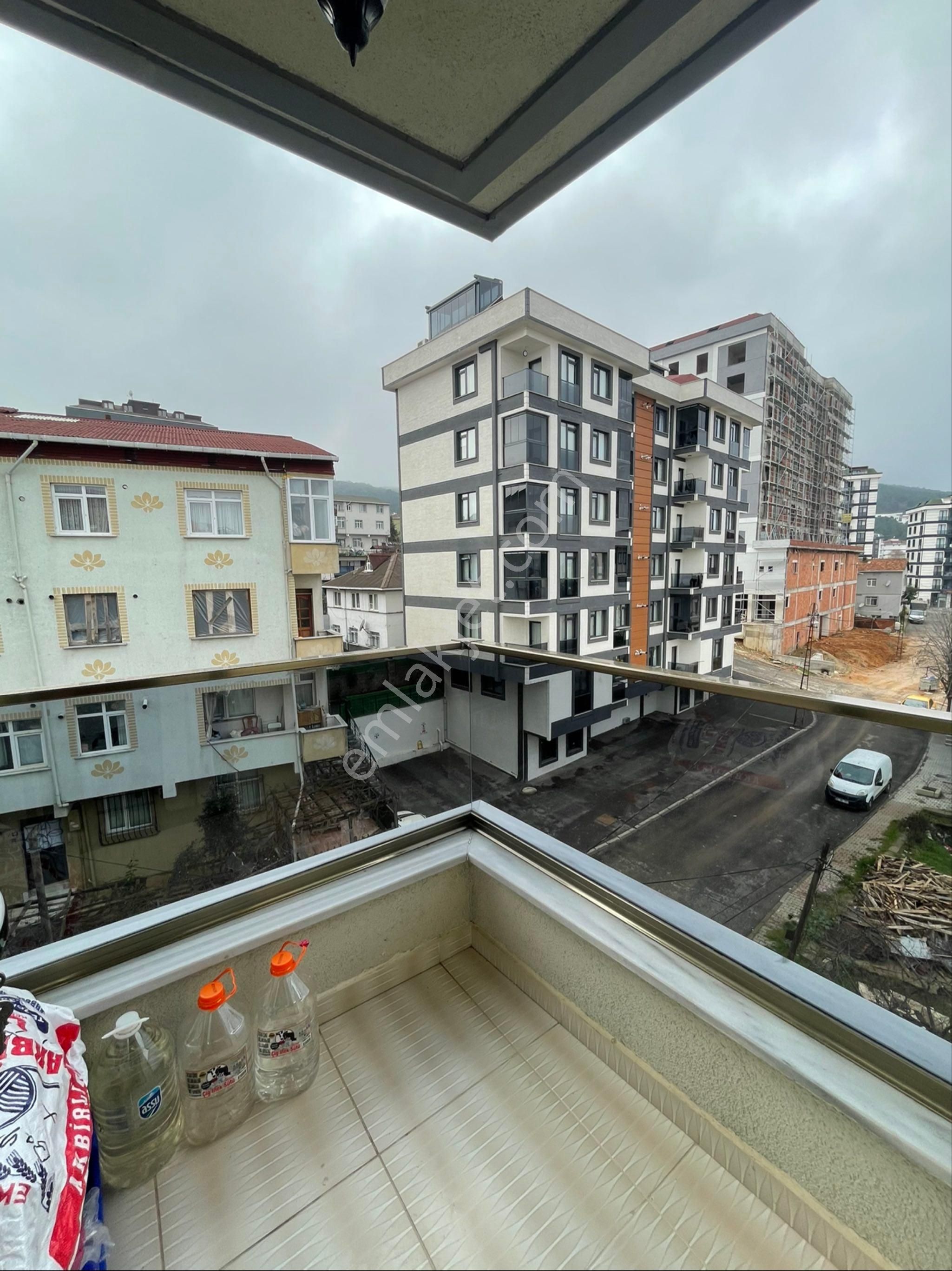 Sultanbeyli Necip Fazıl Mah. Trabzon Caddesine Köşe 2+1 İskanlı Çatı Dubleks - Görsel 12