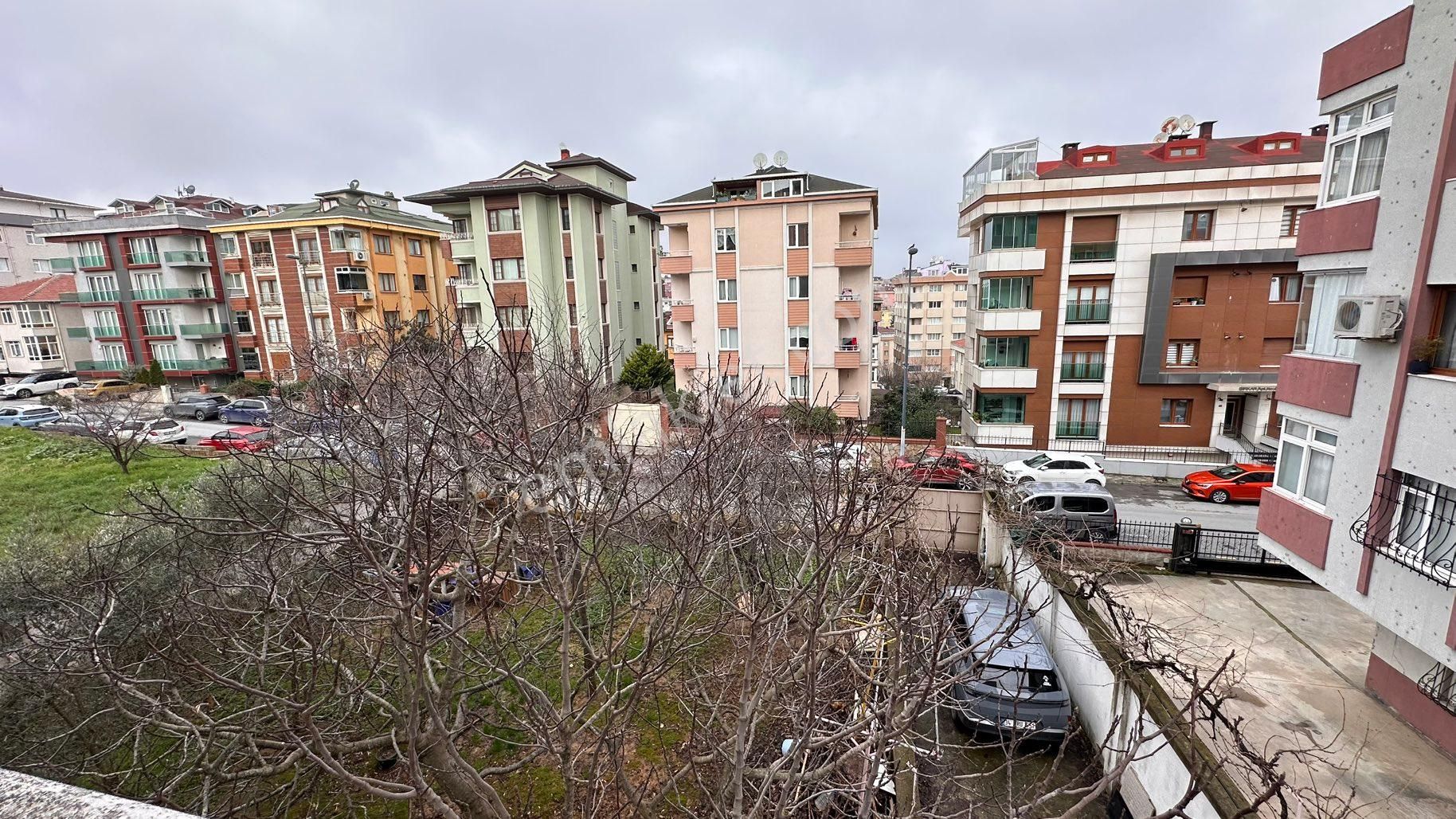 Kısıklı Metroya 3 Dakika ! Doğa Manzaralı, 3 Balkonlu, Ferah 3+1 Daire - Görsel 14