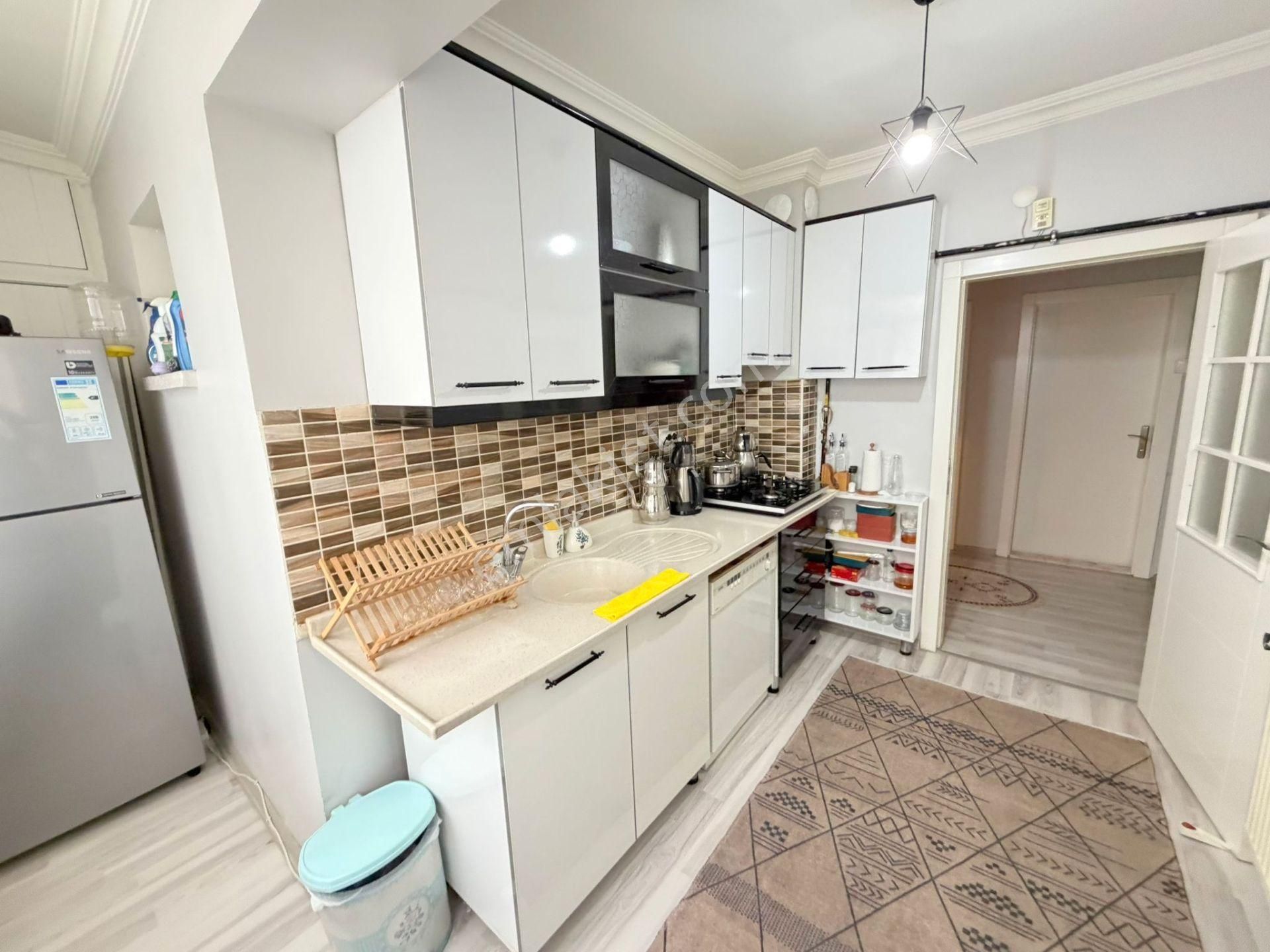 Şafak'tan Danışment Göbek Yakını 3+1 Orta Kat Ful Yapılı Kiralık - Görsel 6