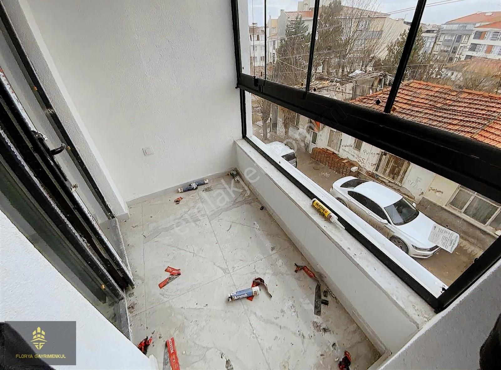 Esentepe'de Emniyet Müdürlüğü Yakını Sıfır 3+1 Daire - Görsel 10