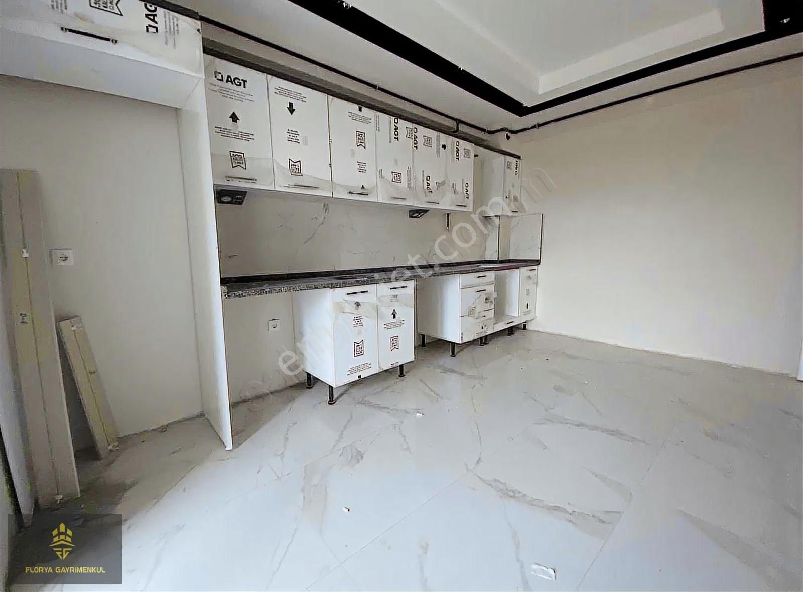 Esentepe'de Emniyet Müdürlüğü Yakını Sıfır 3+1 Daire - Görsel 9