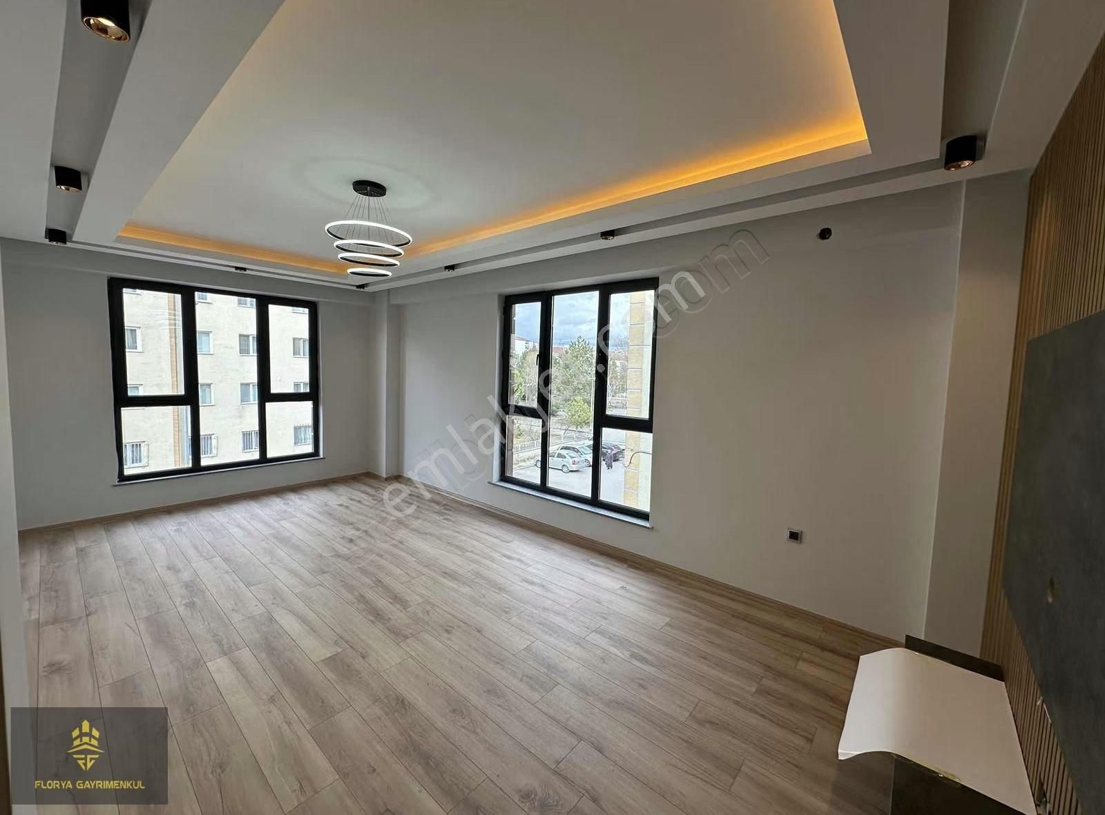 Batıkent Mah Muhteşem Konum Ebv Banyo Özel Garaj 3+1 Daireler