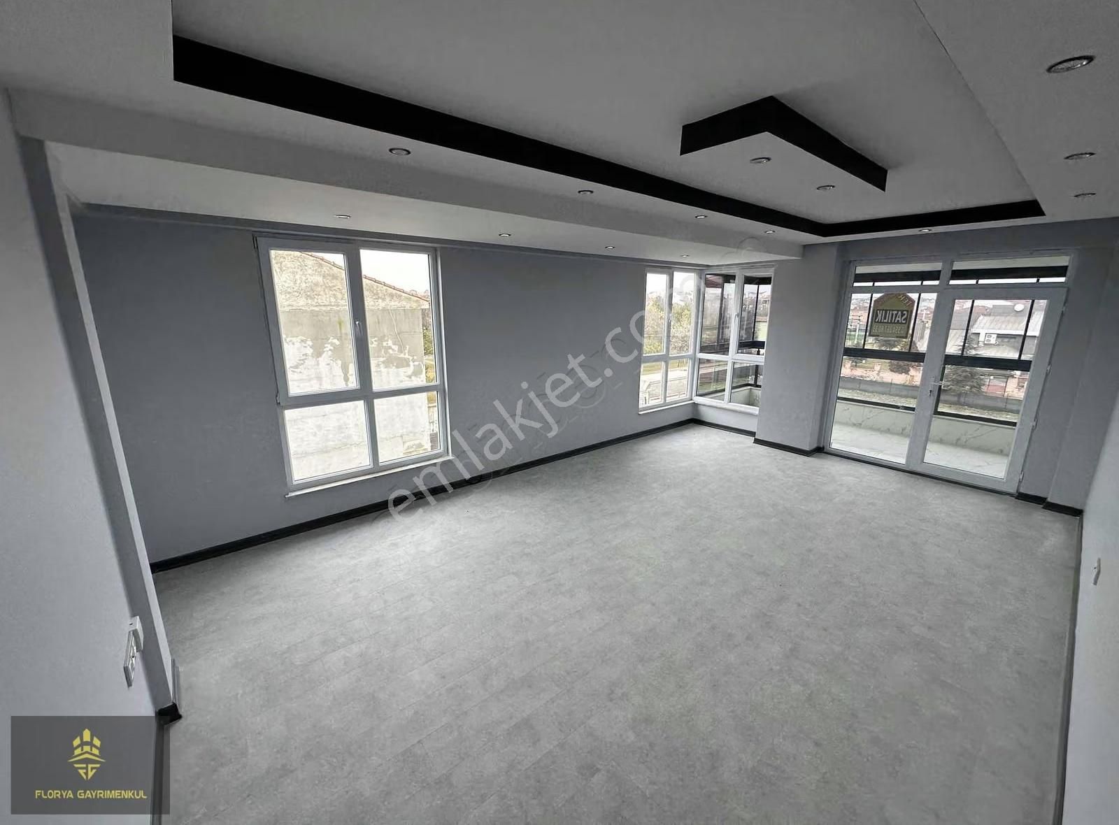 Şarhoyük Mah Bahçeli Nizam Özel Garajlı Ebevyn Bany Geniş Daire