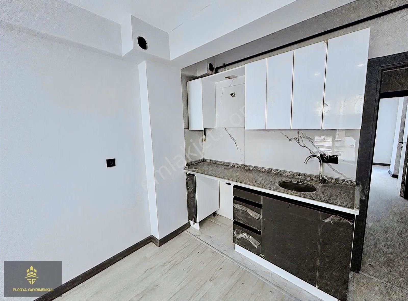 Anadolu Üniv. Yakını Sıfır Yerden Isıtmalı Balkonlu 1+1 Daire - Görsel 12