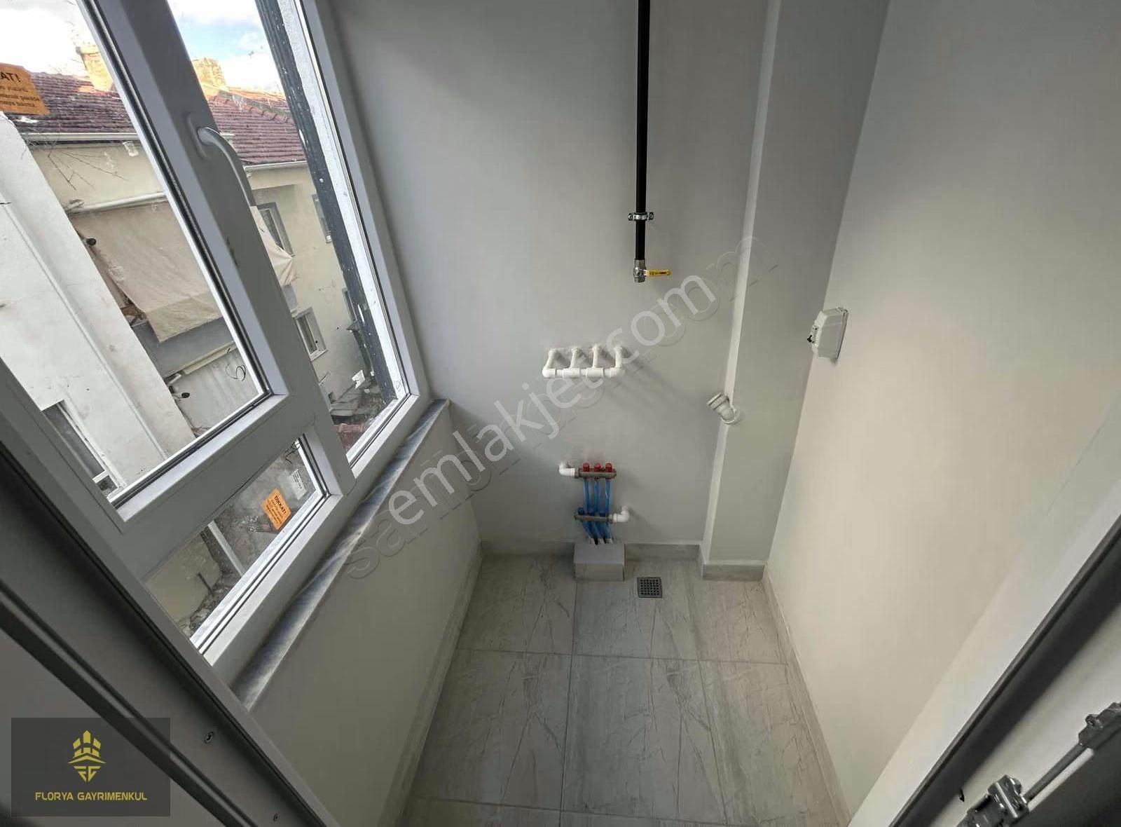 Anadolu Üniv. Yakını Sıfır Yerden Isıtmalı Balkonlu 1+1 Daire - Görsel 18