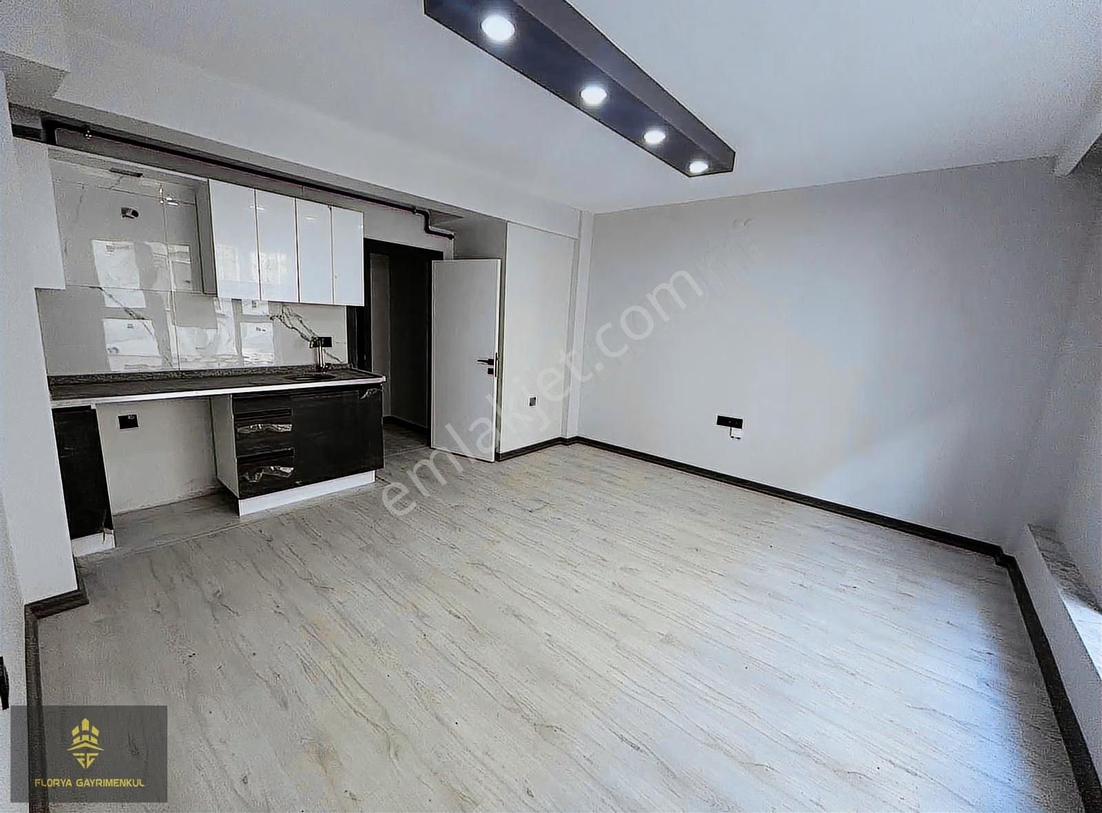 Anadolu Üniv. Yakını Sıfır Yerden Isıtmalı Balkonlu 1+1 Daire - Görsel 19