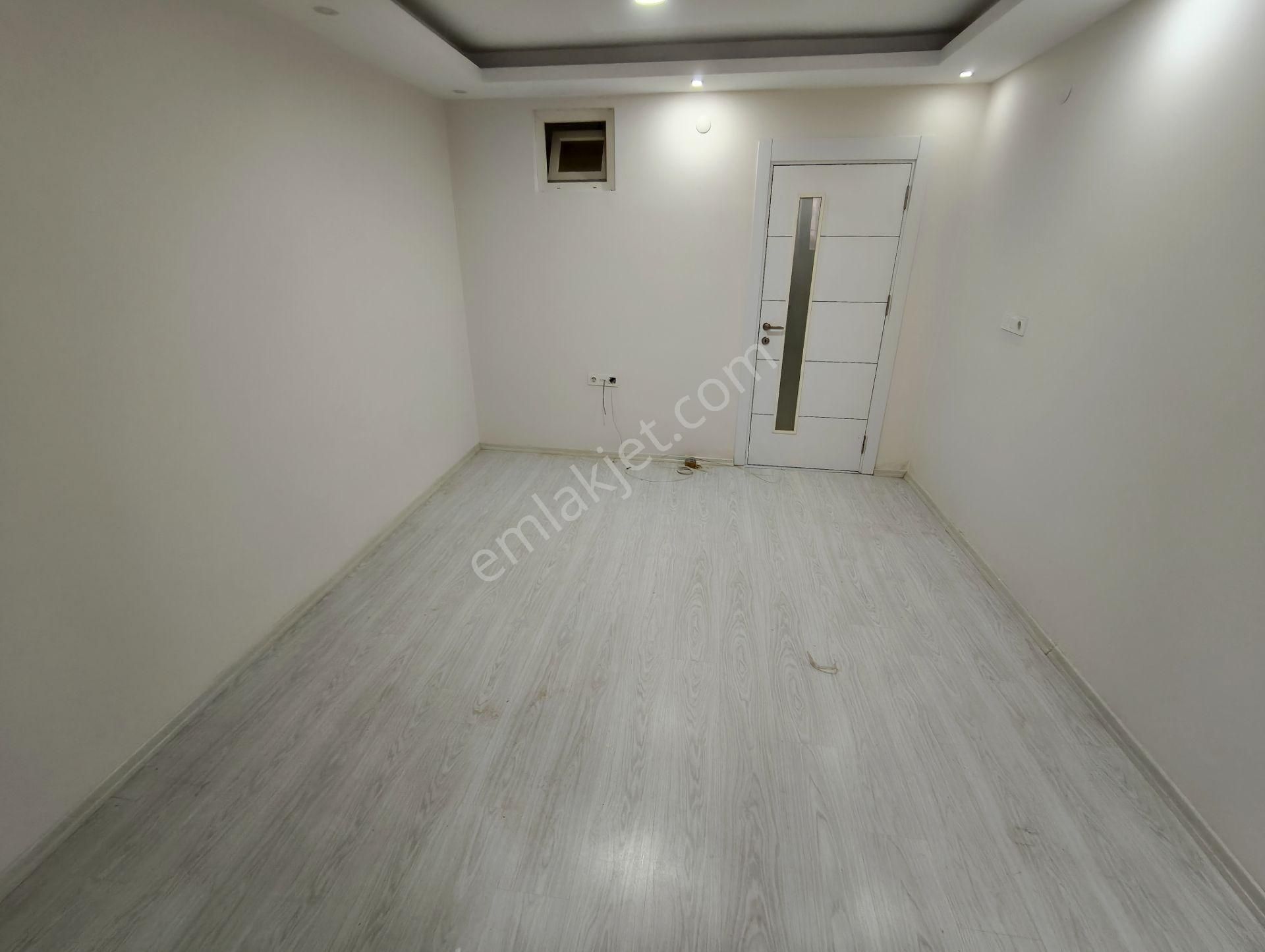 Balcıoğlundan Altıntepsi Mah. Filiz Sokakta Satılık 5 Yıllık Yarı Bodrum Daire - Görsel 3