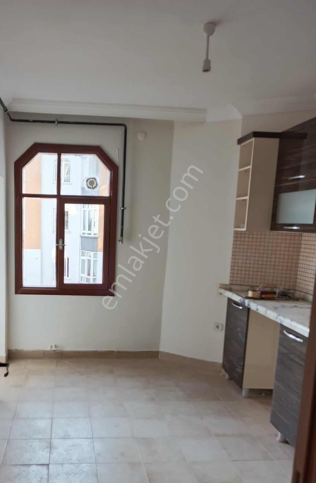 Metin Gayrimenkul'den Mezitli Yenimahhalede Geniş Kiralık - Görsel 10