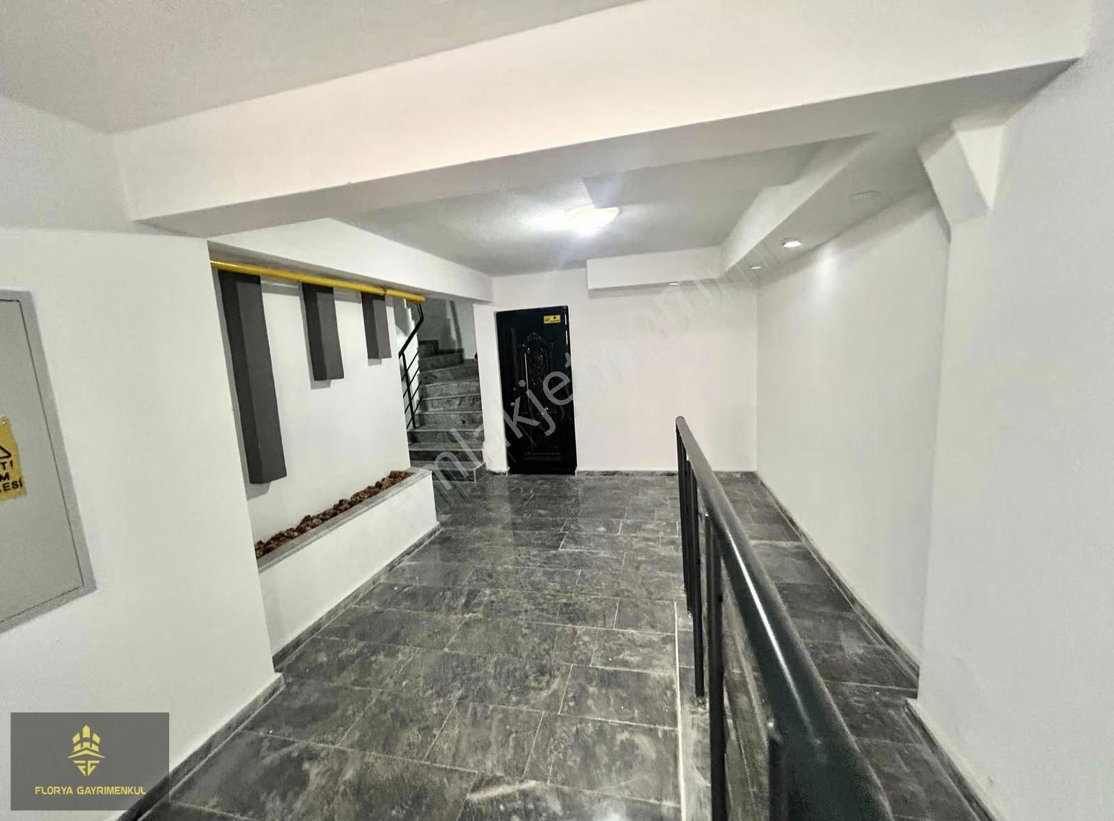 İsmet İnönü Cad. Ve Anadolu Üniv Yakını Sıfır Yüksek Kredili 3+1 - Görsel 13