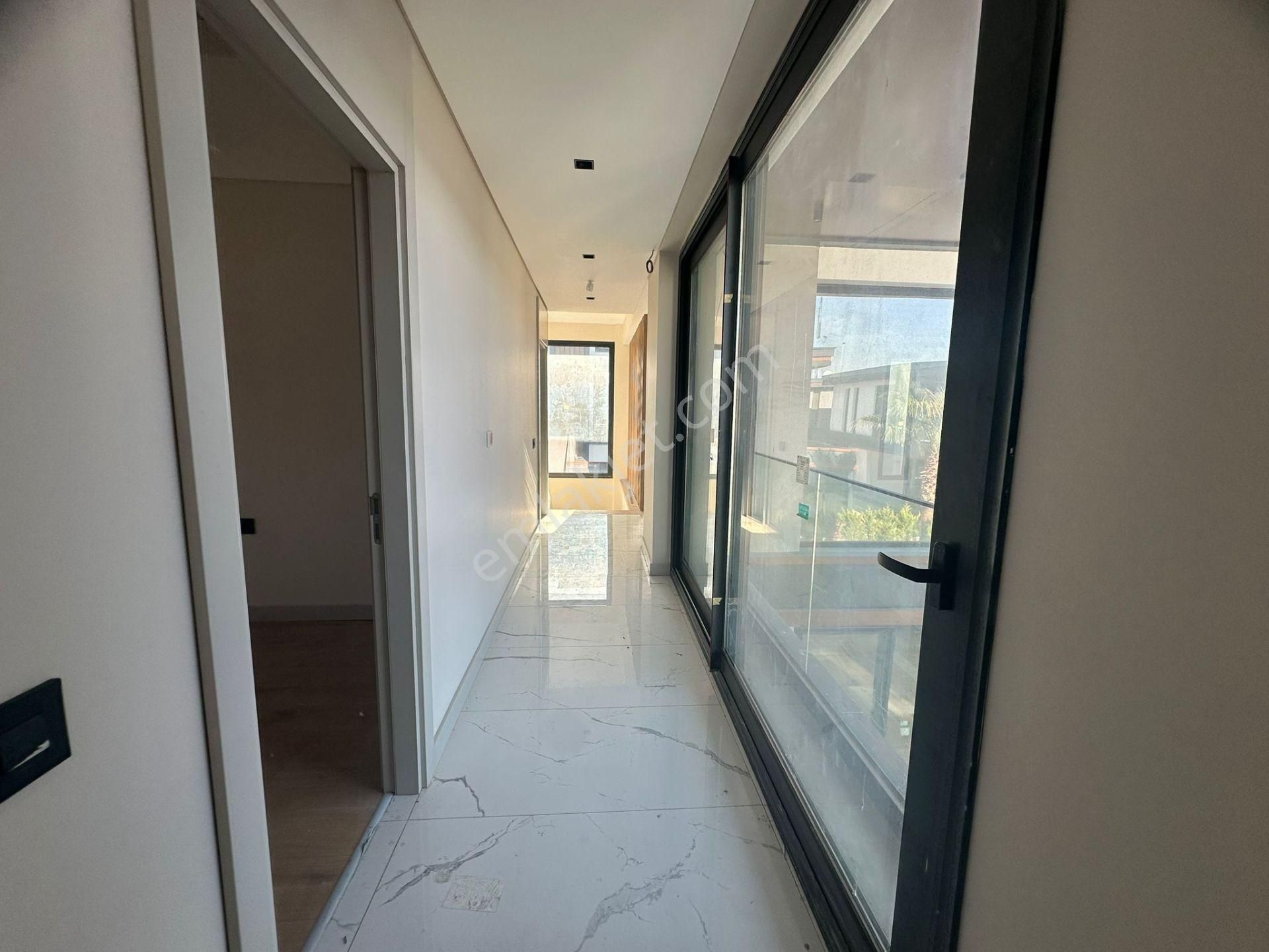 Sasalı'da Müstakil Havuzlu Otoparklı 220 M2 Satılık Villa - Görsel 8