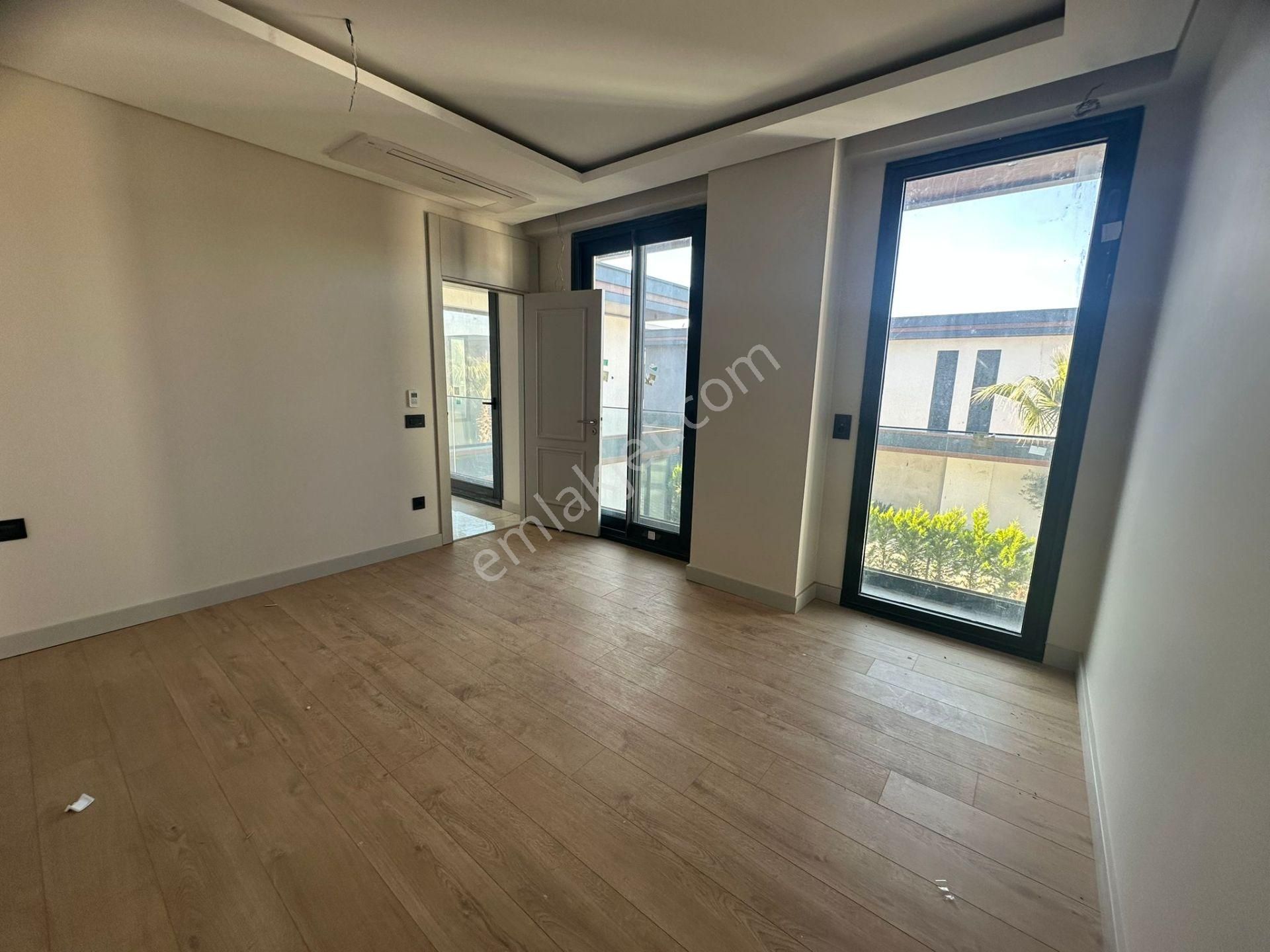 Sasalı'da Müstakil Havuzlu Otoparklı 220 M2 Satılık Villa - Görsel 13