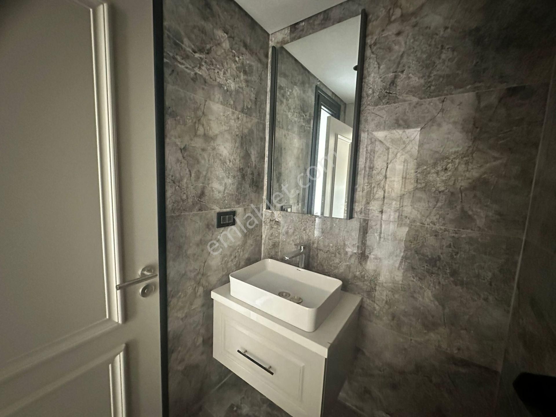 Sasalı'da Müstakil Havuzlu Otoparklı 220 M2 Satılık Villa - Görsel 2