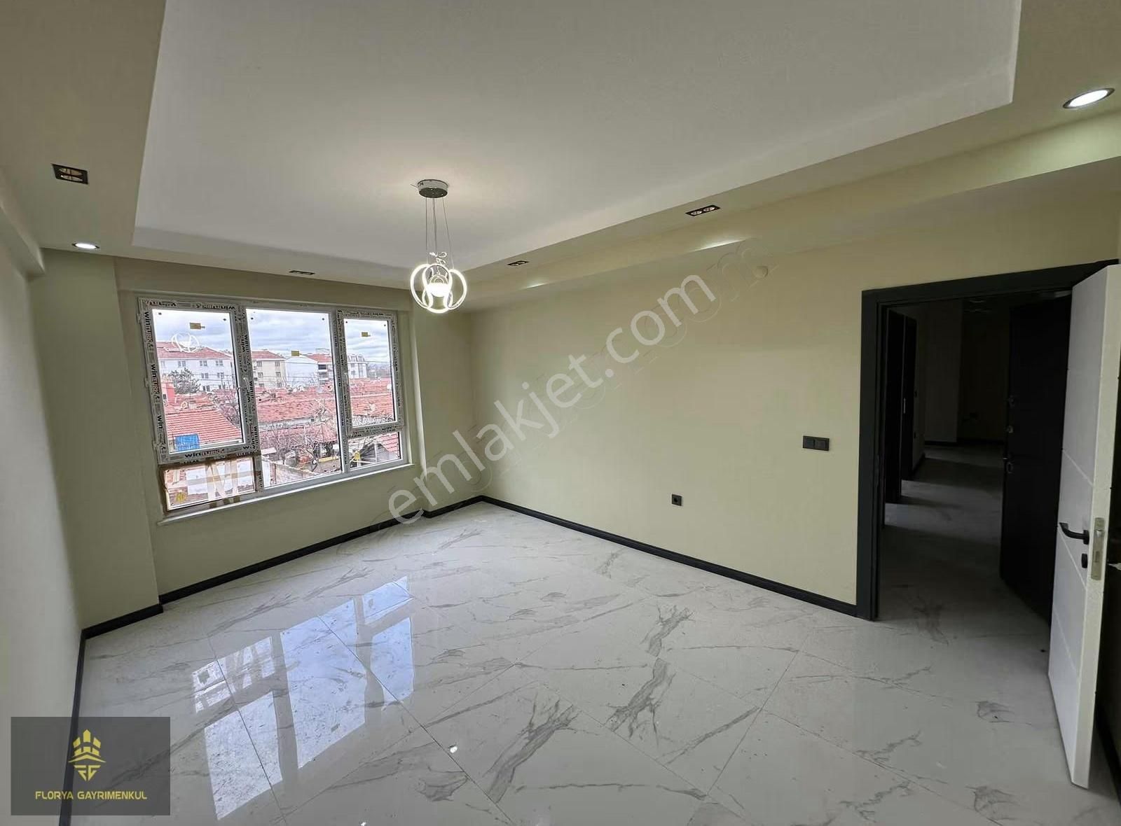 Esentepe Mah Eğitimciler Cad Yakını Geniş 2+1 Satılık Daireler - Görsel 4