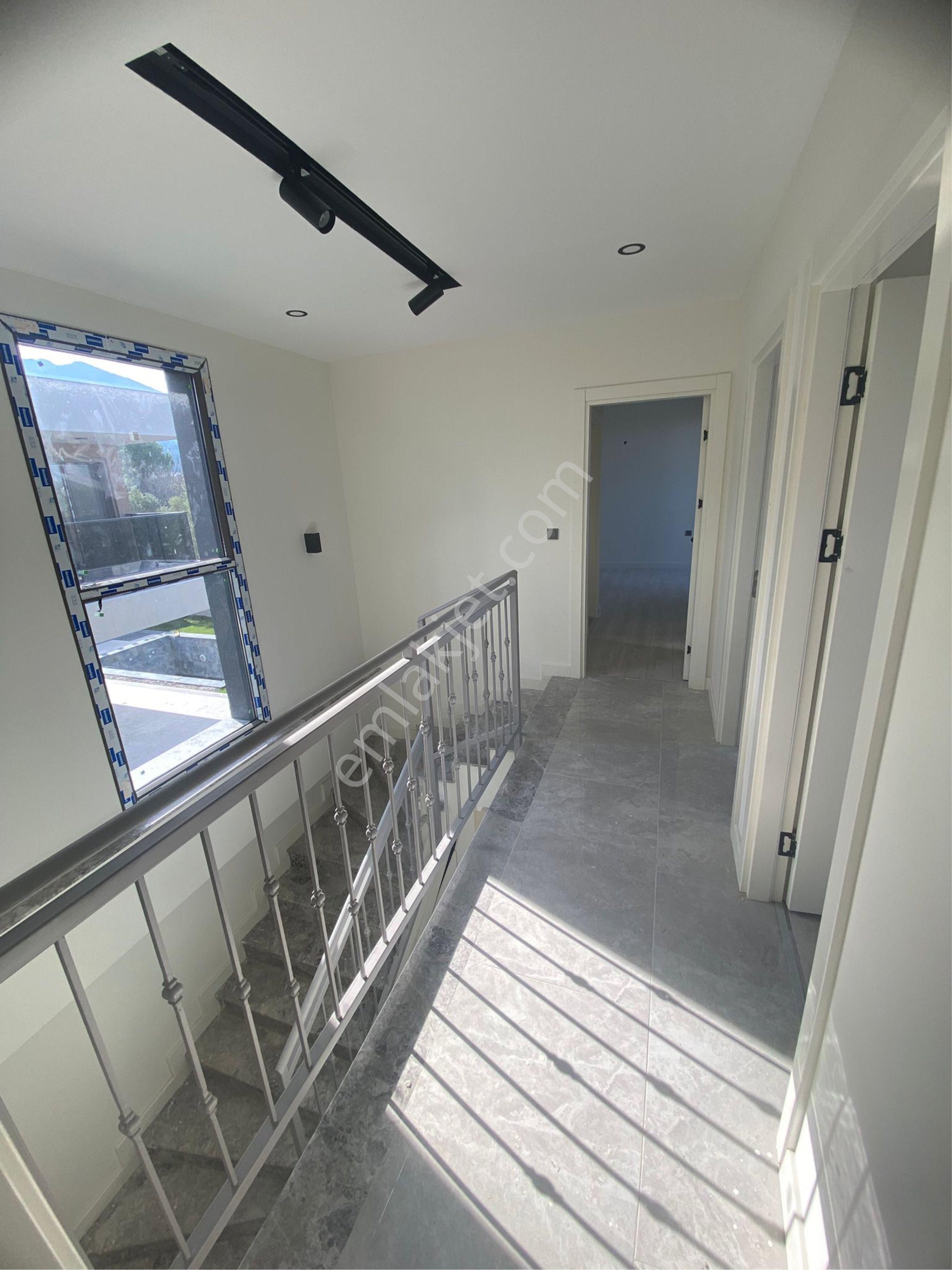 Güzelçamlı'da Tek Müstakil Özel Havuzlu 3+1 Satılık Villa - Görsel 9