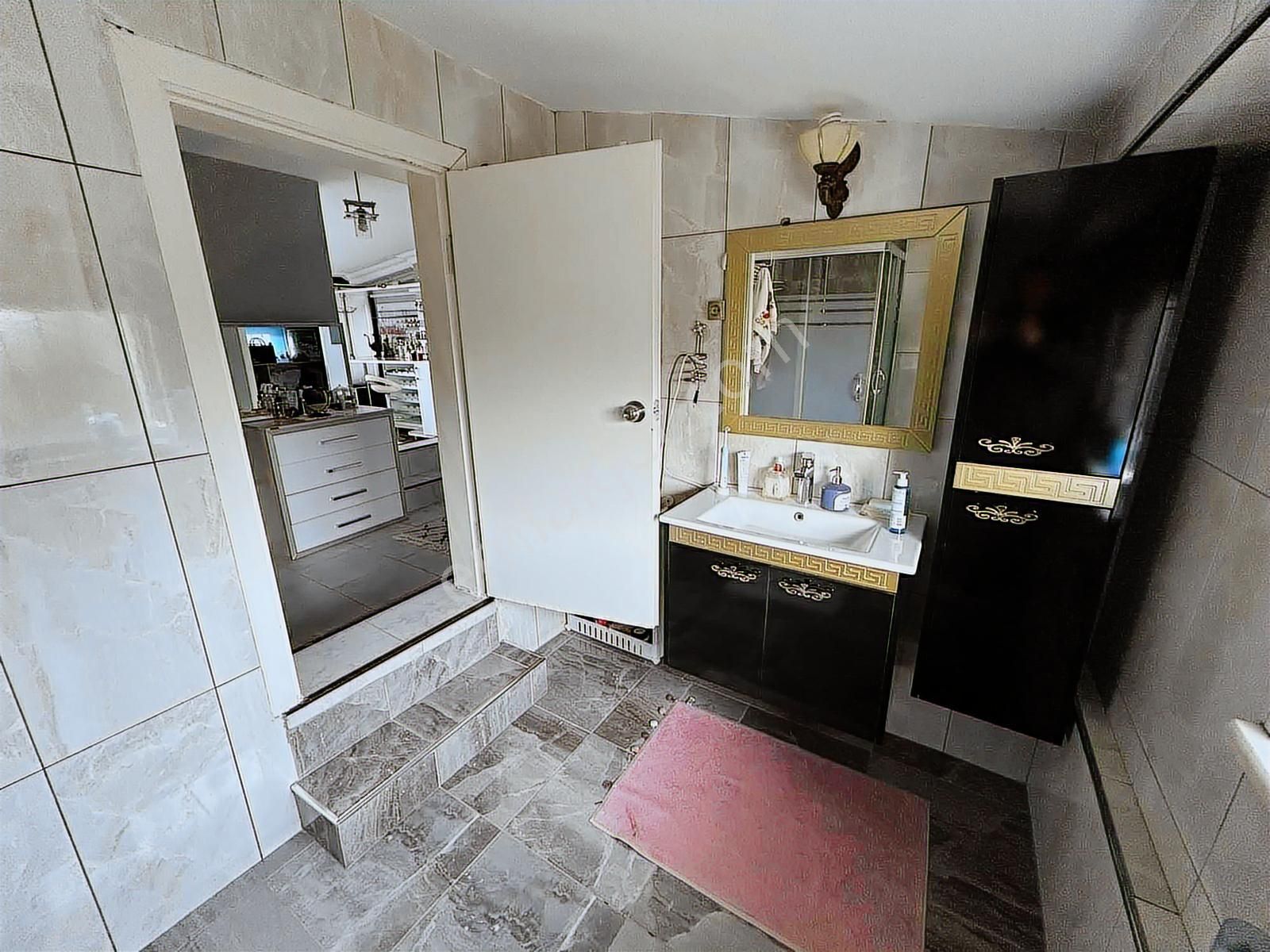 Beylikdüzü Gürpınar'da Deniz Gören Villalarında Satılık Köşe - Görsel 5