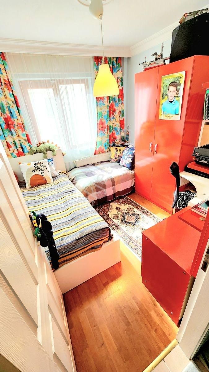 Karapürçek Karakol Yakını 3 Balkonlu Masrafsız Daire - Görsel 2