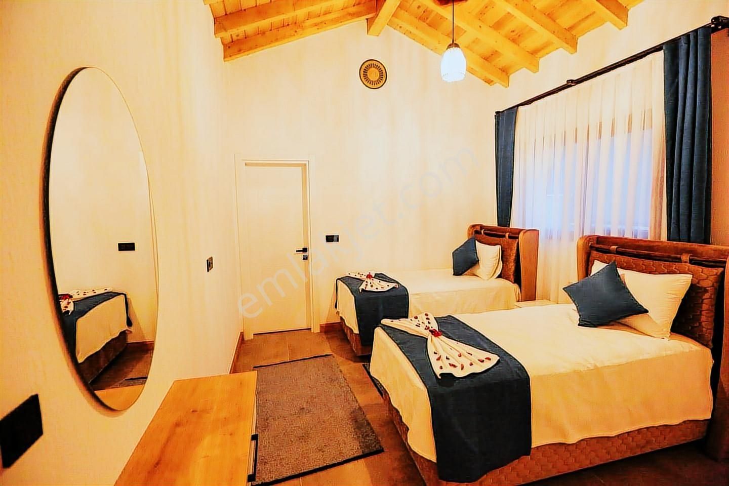 Stoptan Karagedikte Müstakil Havuzlu 2+1 Villa - Görsel 4