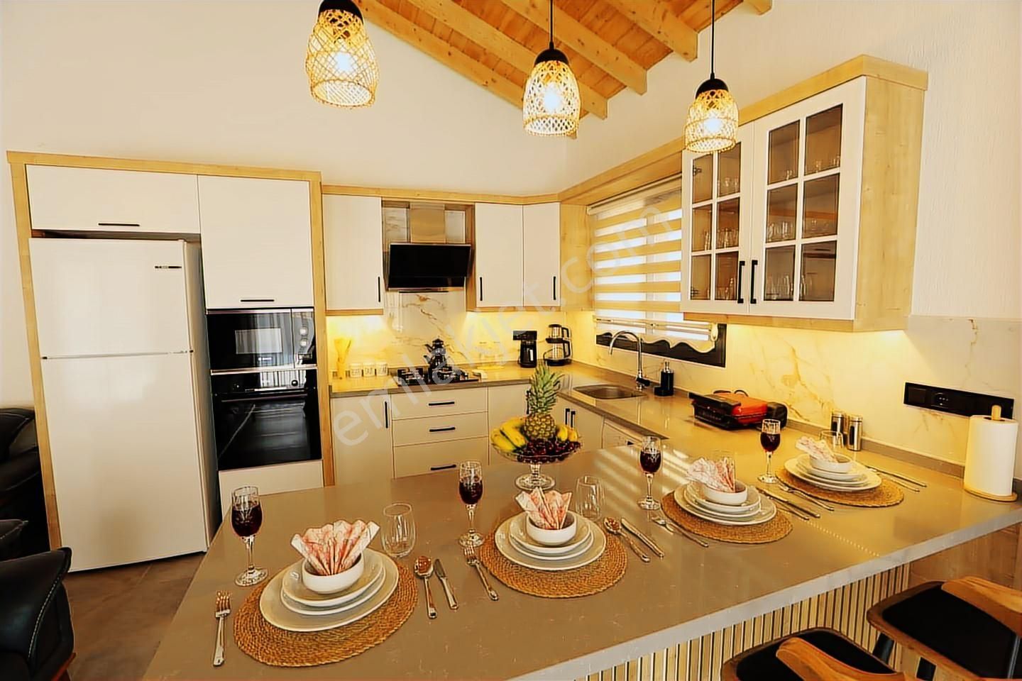 Stoptan Karagedikte Müstakil Havuzlu 2+1 Villa - Görsel 3