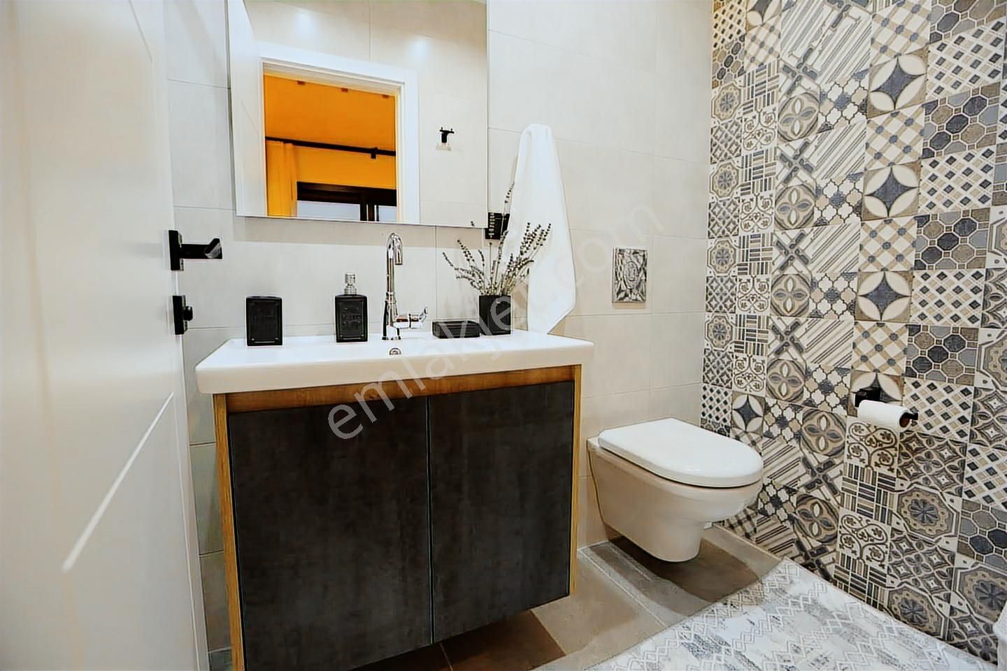 Stoptan Karagedikte Müstakil Havuzlu 2+1 Villa - Görsel 26