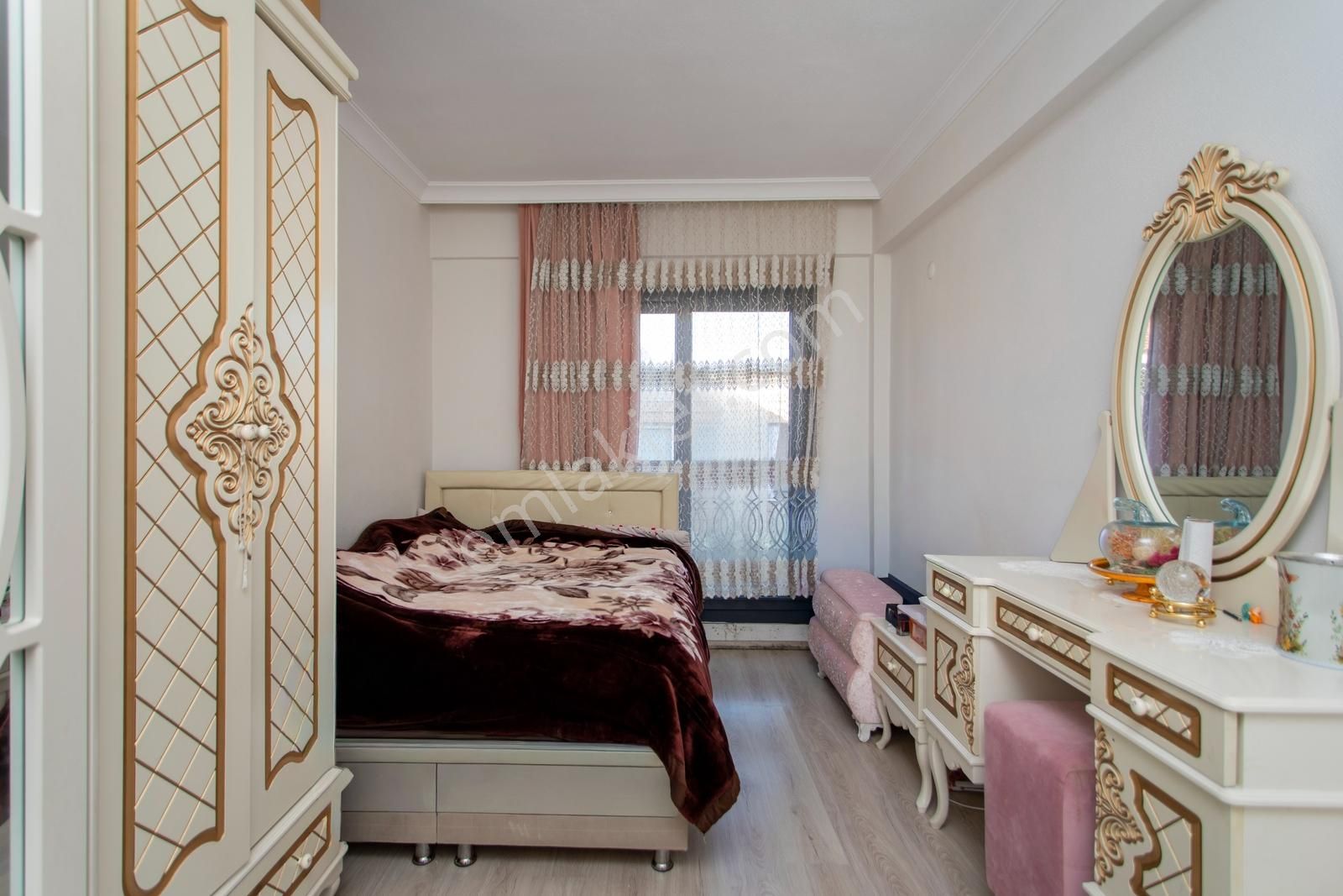 Foça Hacıveli Mah. Satılık 2+1 Kapalı Mutfak Daire - Görsel 27