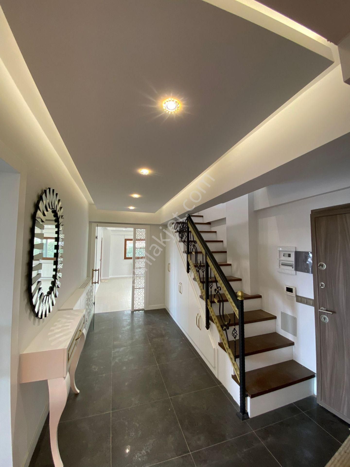 Yenişehir Mahallesi’nde 300 M² | 5+1 Dubleks | Eşsiz Şehir Manzaralı - Görsel 19