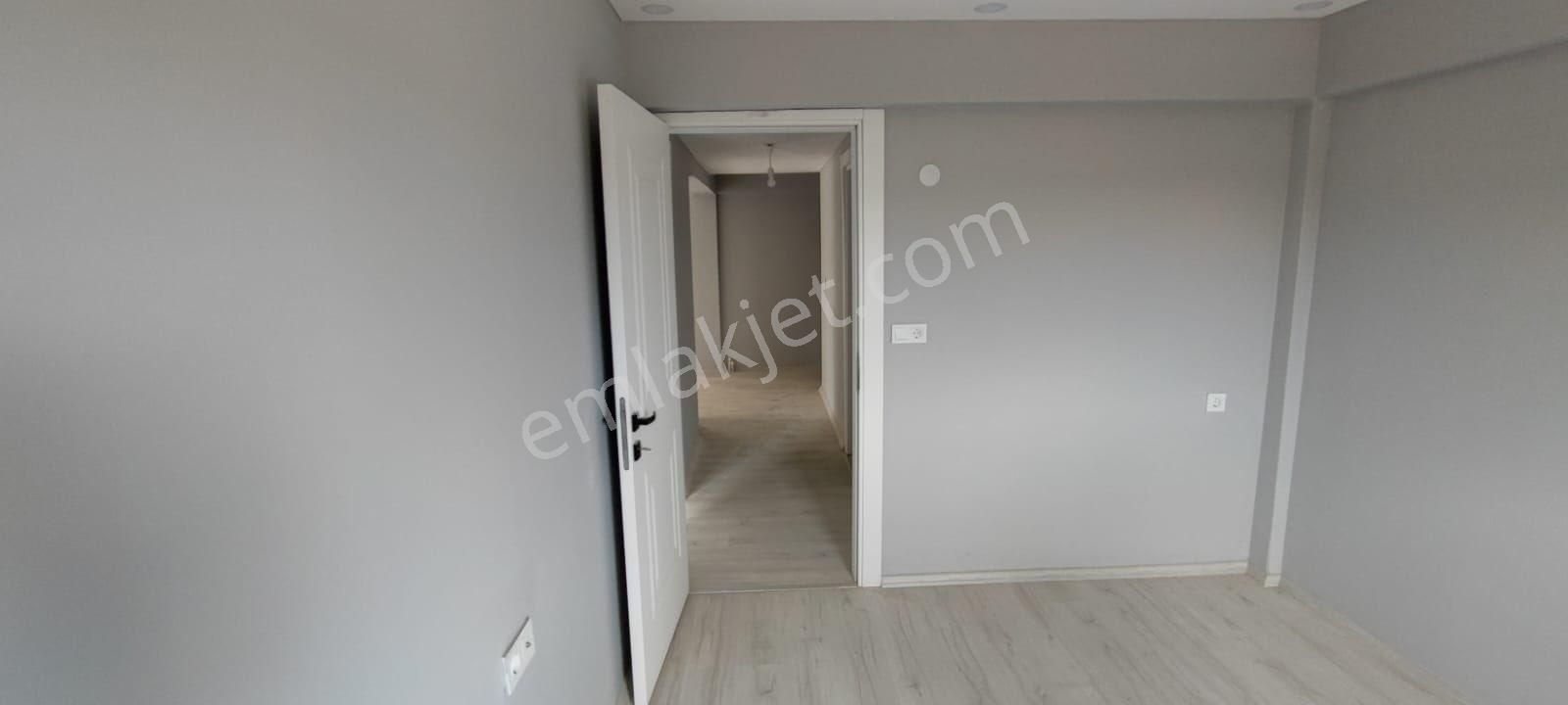 Kuşadası Uydukent’te Ara Kat Daire Satılık - Görsel 6