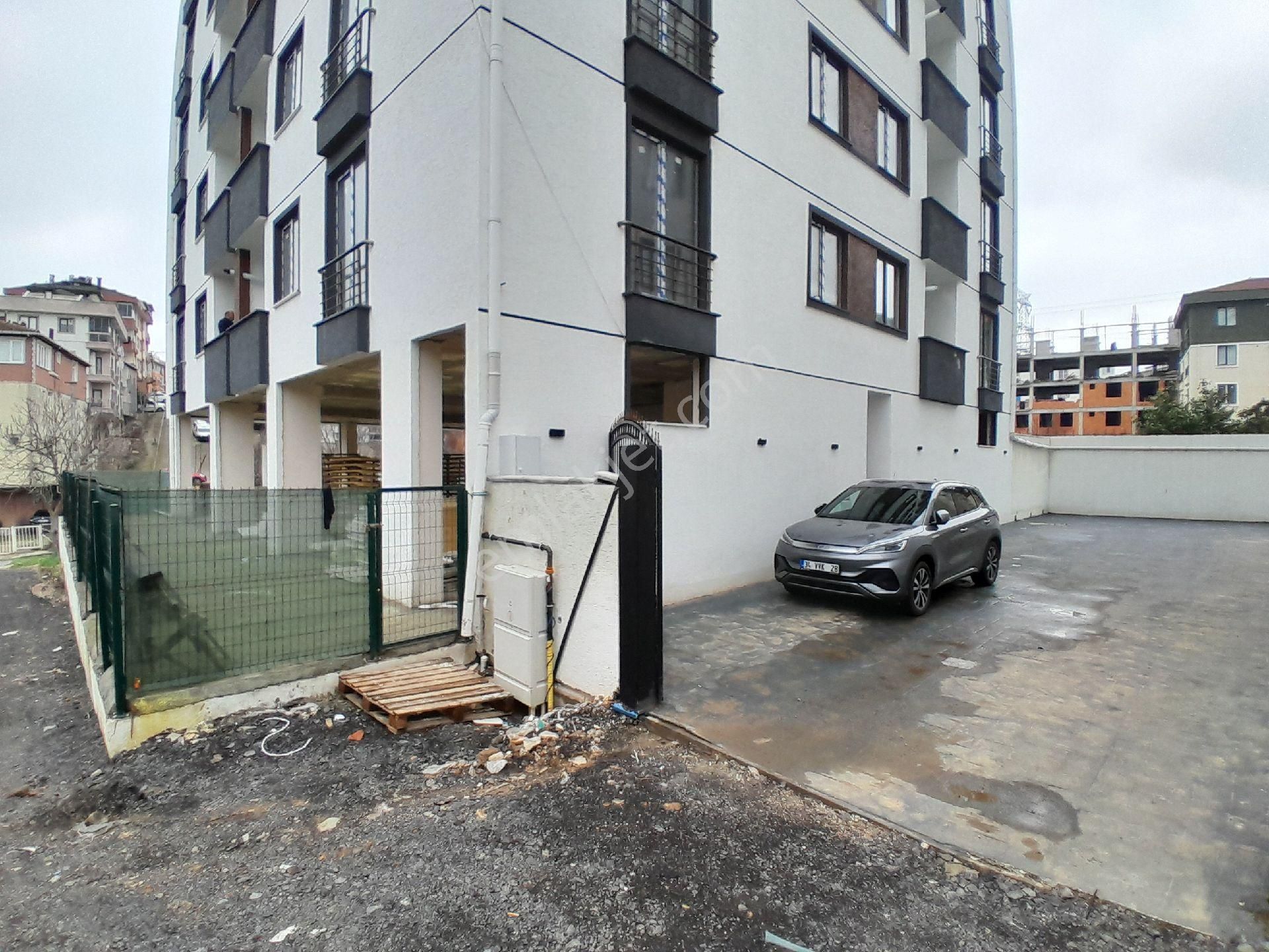 Sancaktepe'de Kiralık 2+1, 85m², Kapalı Otoparklı Daire