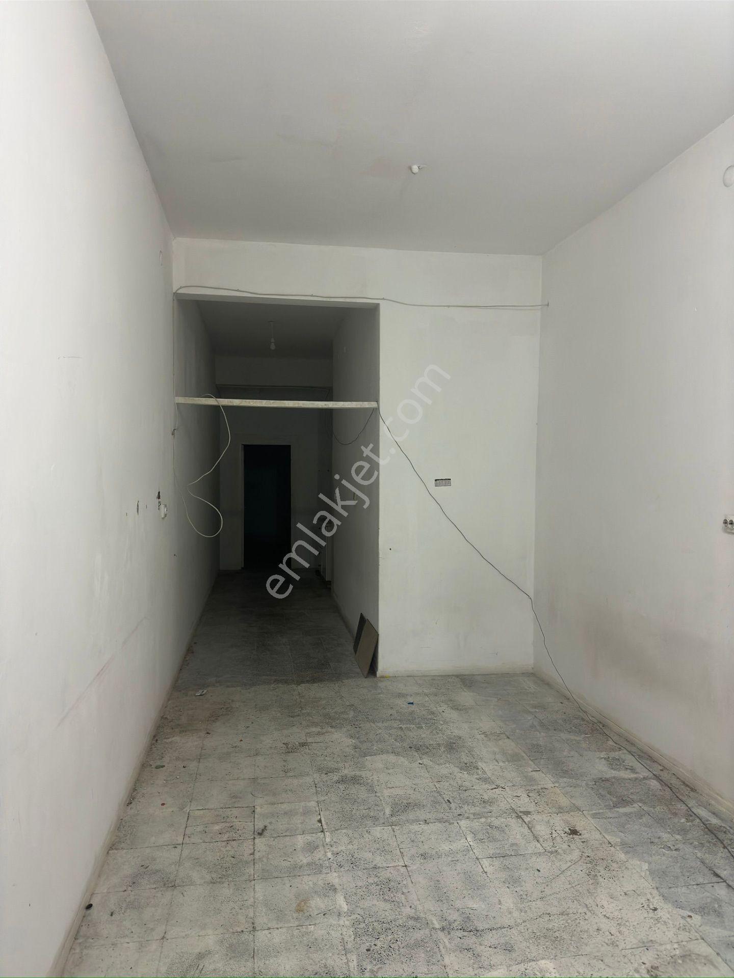 Balçova Eğitim Mahallesinde Ana Cadde Üzeri Satlık 1+1 Dükkan - Görsel 5