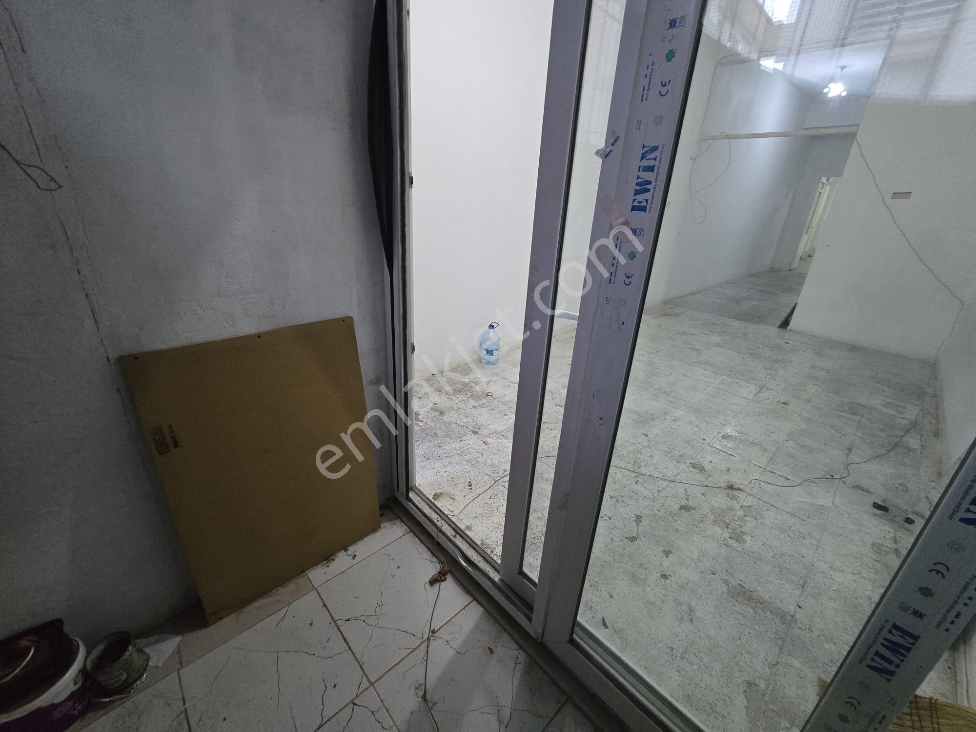 Balçova Eğitim Mahallesinde Ana Cadde Üzeri Satlık 1+1 Dükkan - Görsel 10