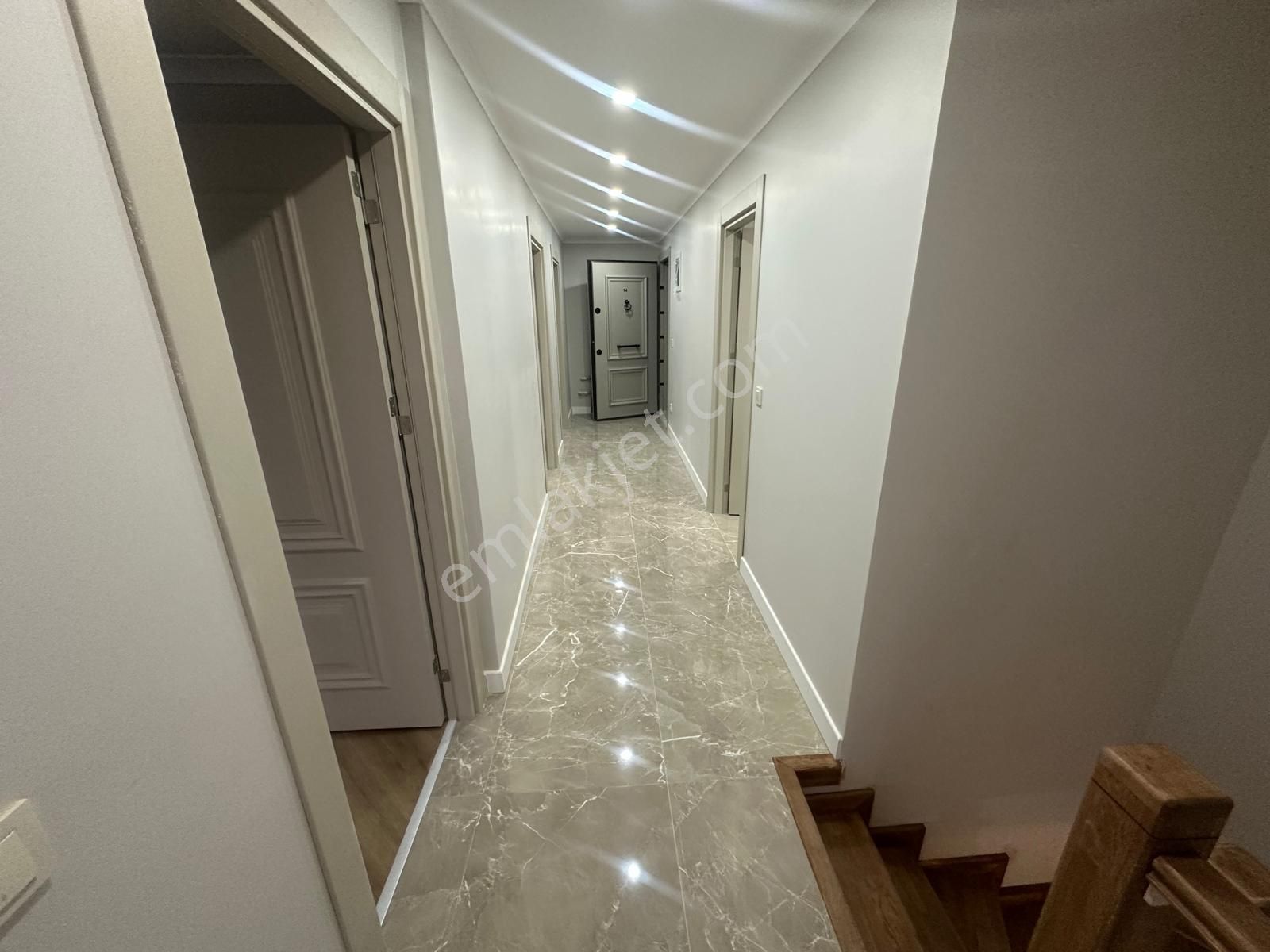 Ümraniye Namık Kemal 4+1 185 M2 Kaliteli İşçilik Satılık Dubleks - Görsel 18