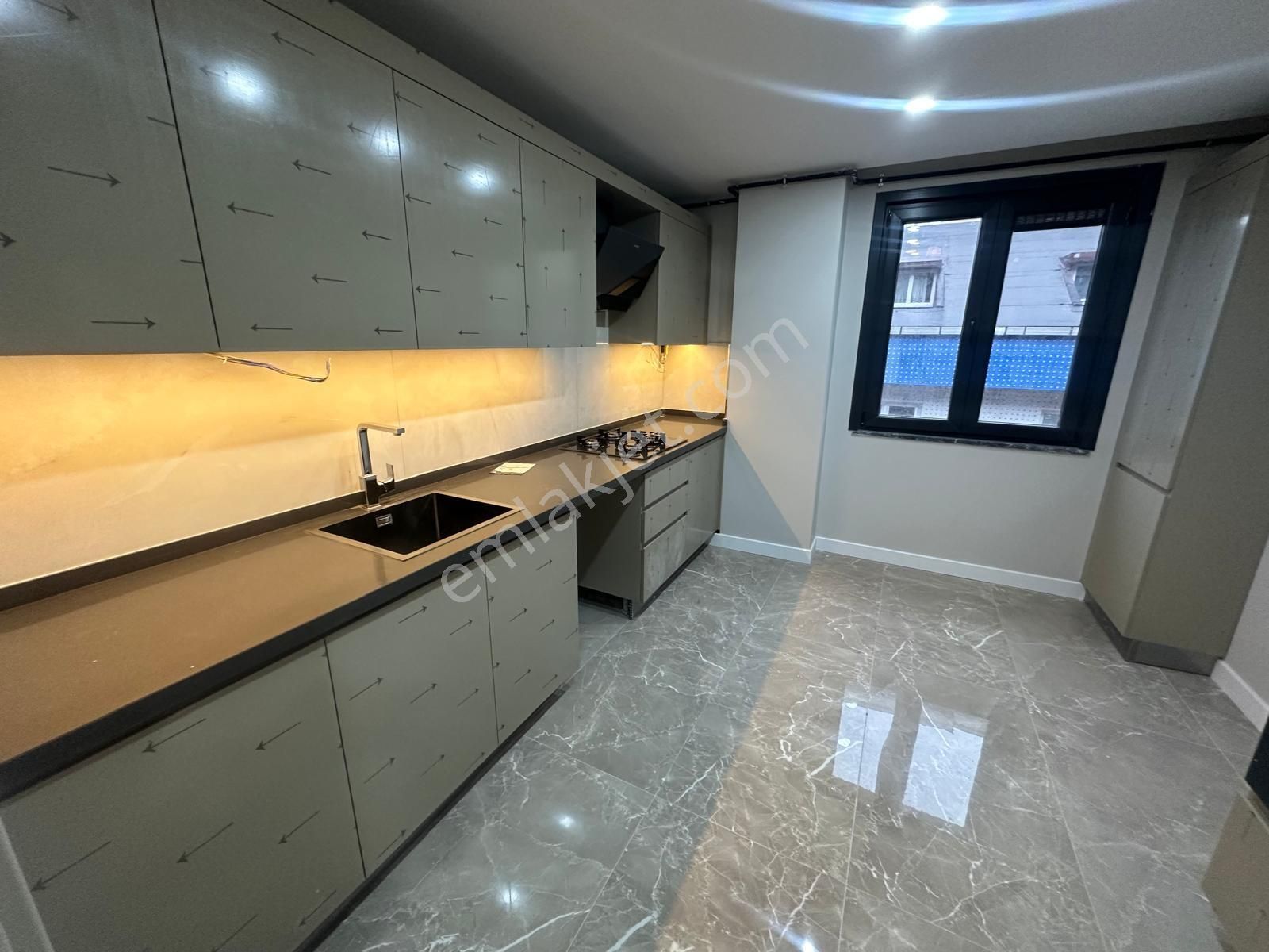 Ümraniye Namık Kemal 4+1 185 M2 Kaliteli İşçilik Satılık Dubleks - Görsel 3