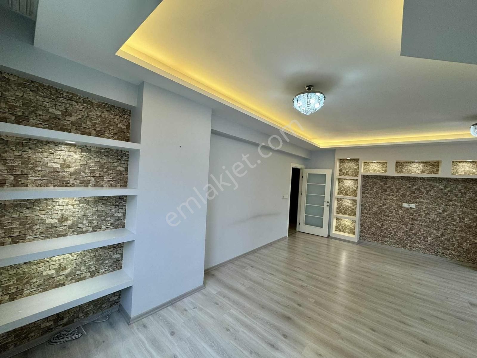 Cadde Üzeri Sakin Bölge 3+1 Kiralık Daire Çobançeşme - Görsel 7