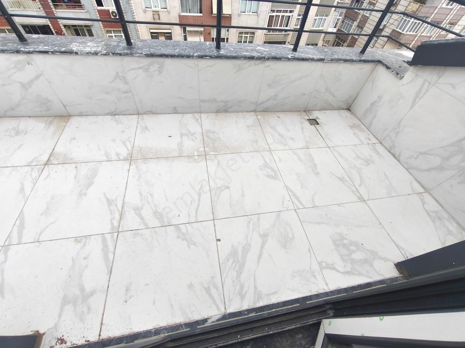 Tramvaya Yakın Sıfır Binada 4+2 Odalı Dubleks Satılık Daire - Görsel 23